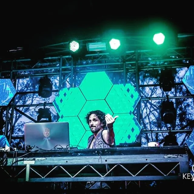 28279978_1728047623914640_4872751878011116811_n (2).jpg