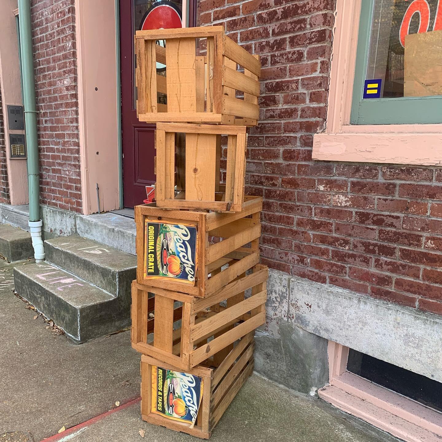 Got some old Peaches crates out at the shop today! $15 each or the whole lot for $50. Come by and take a look or DM us if you&rsquo;re interested!

#newarrivals #igvinylclub #igvinylcommunity #shopsmall #cherokeestreet #cherokeestreetstl