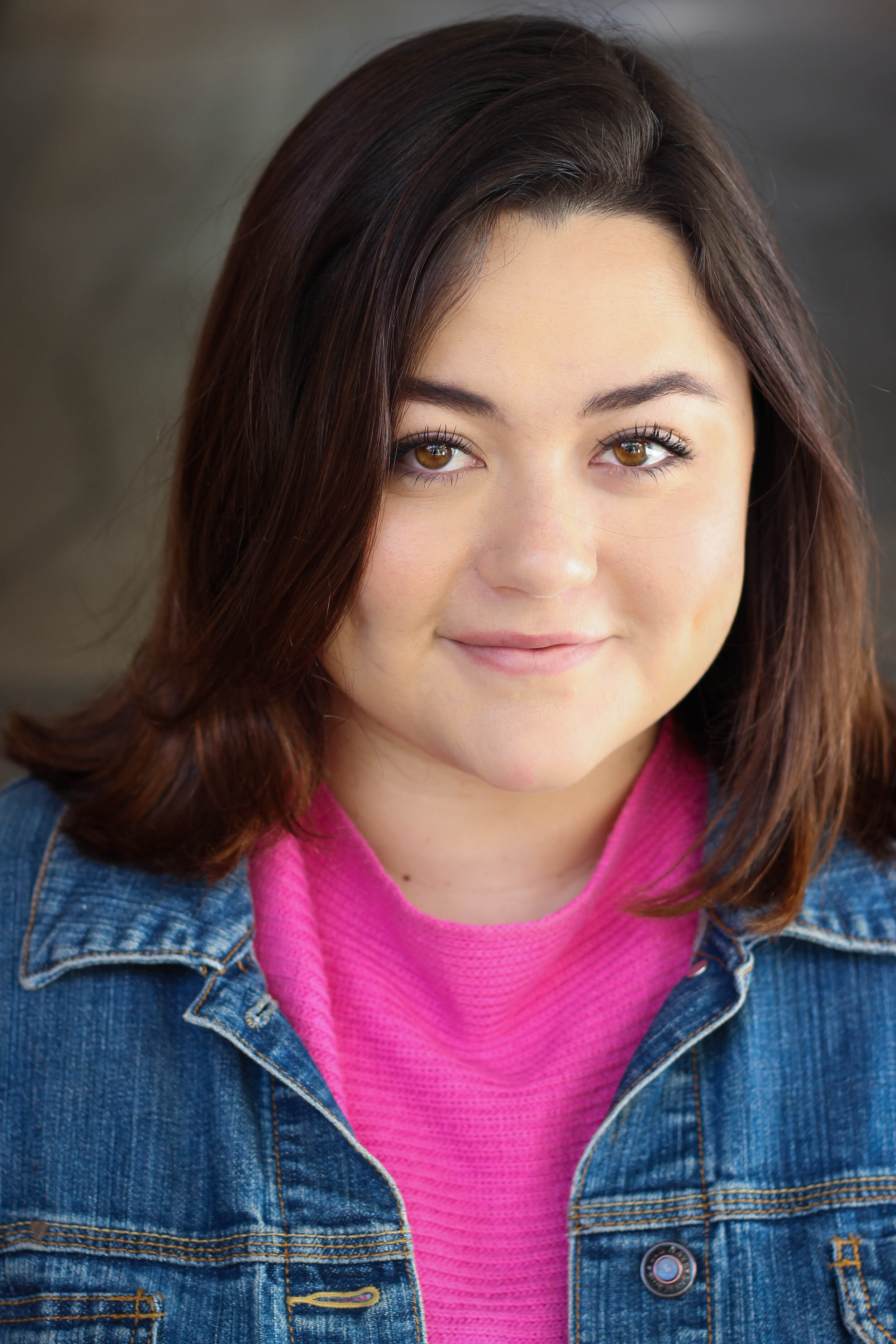 Lillie is featured in our Isabella episode. Lillie Silva-Muir is an actor and creative based in Los Angeles, CA. She recently graduated from UCLA with a BA in Theater with a minor in English. Some of her favorite credits include playing Janie in LATC