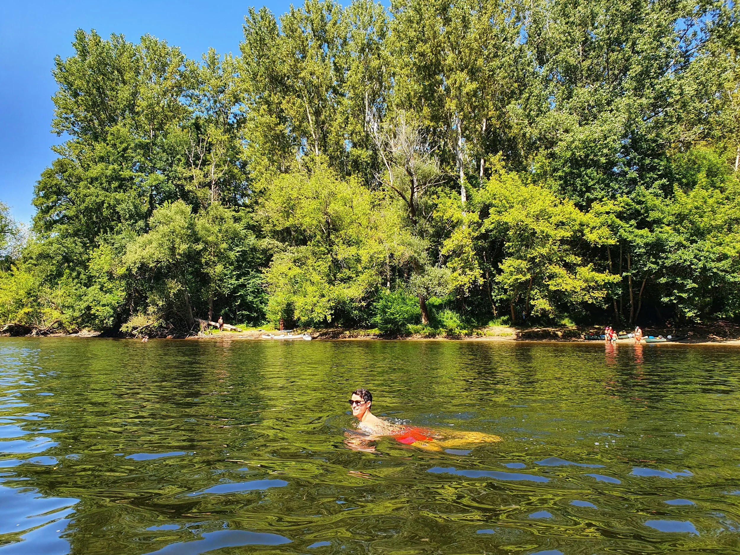 River+Swimming+Vezere.webp