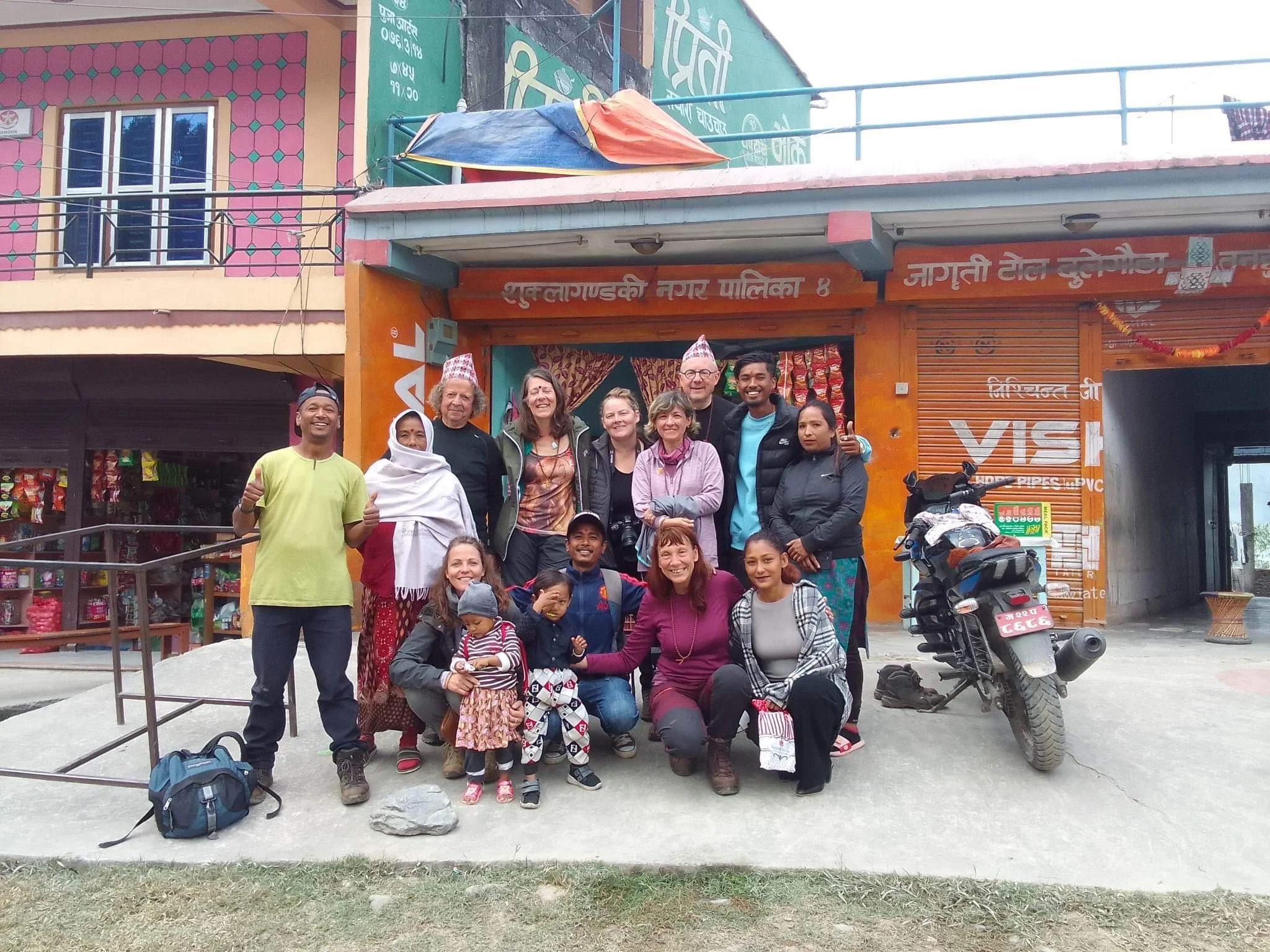 Nepal photo groupe 2022.JPG