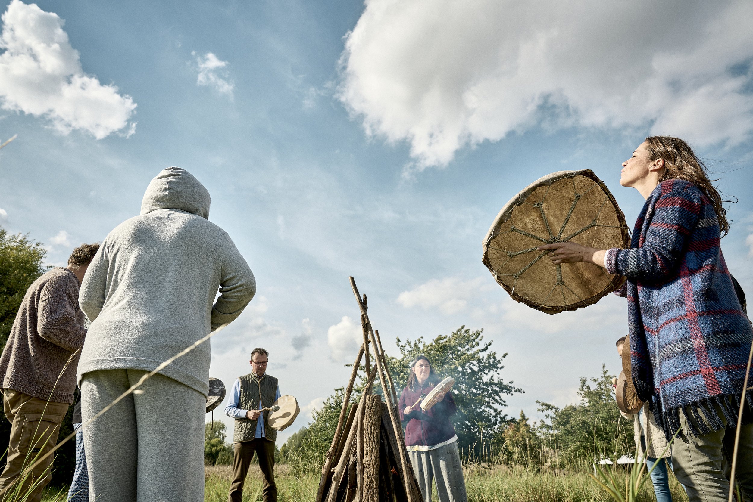 feu sacré et tribu au tambour.jpg