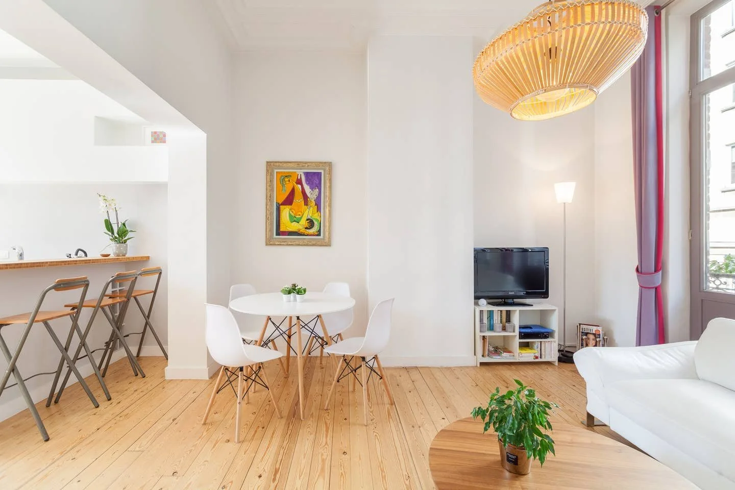 bordeaux living room.jpg