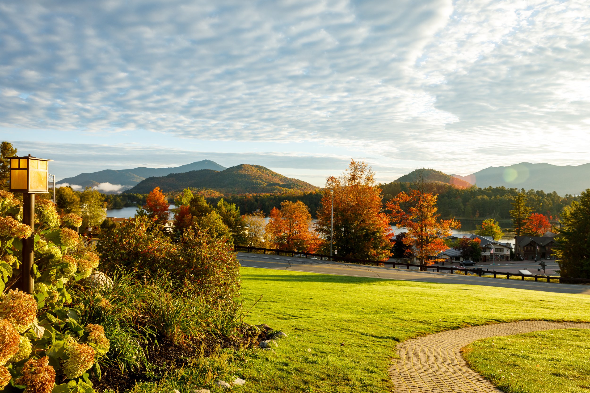 lkpny-crowneplaza-lakeplacid-view 1.jpg
