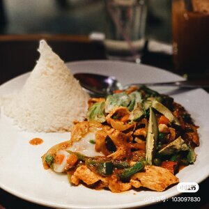 sugar&spice-thai-cuisine-portersquare-meal.jpg