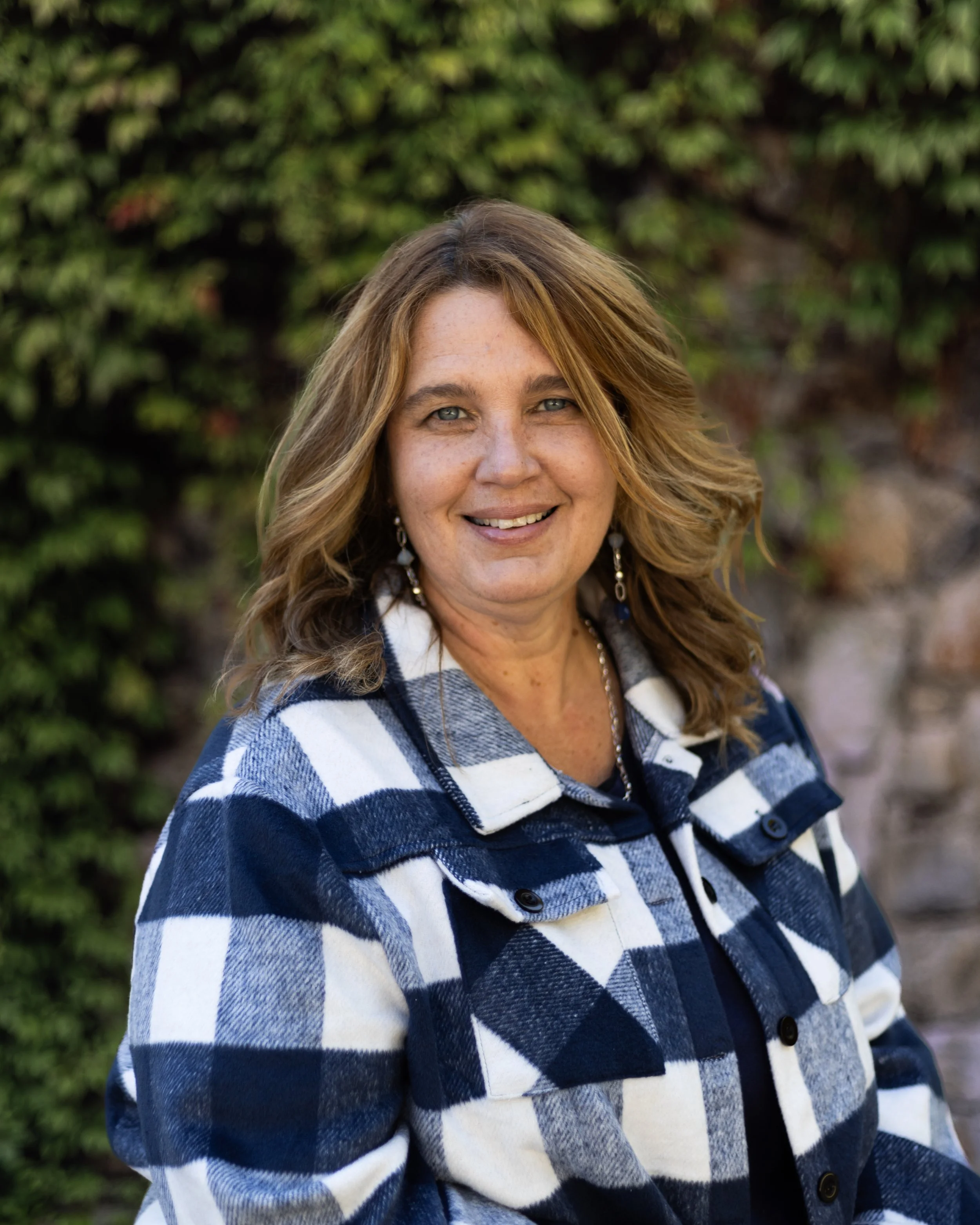 Mrs. Sandra Savage, Grade 5&amp;6/6&amp;7 Teaching Assistant