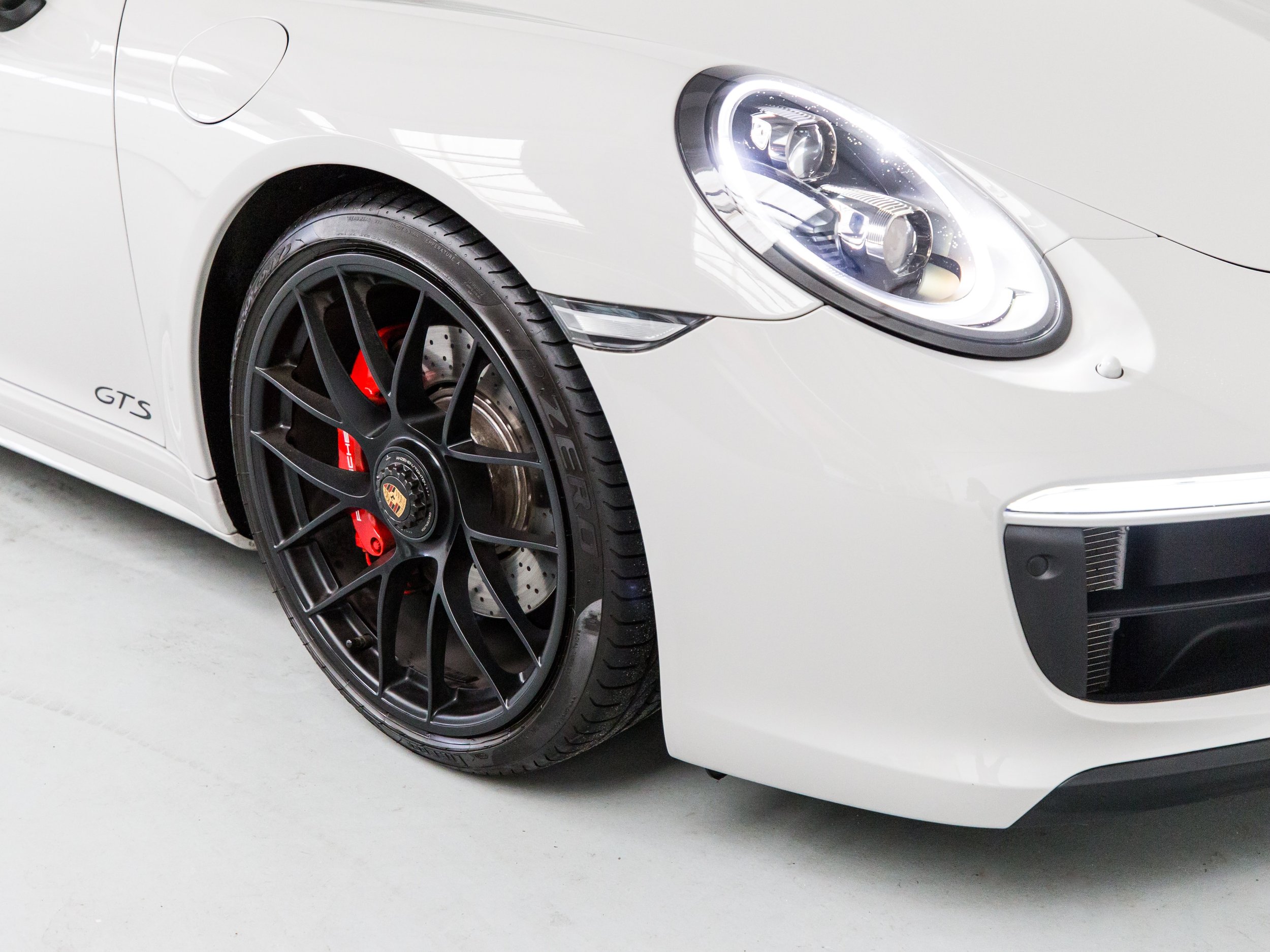 Porsche white with black wheels