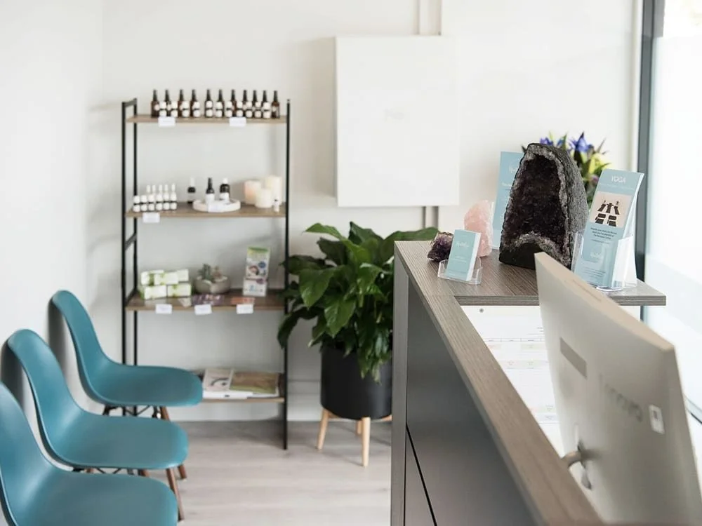 Photo of clean and bright waiting room