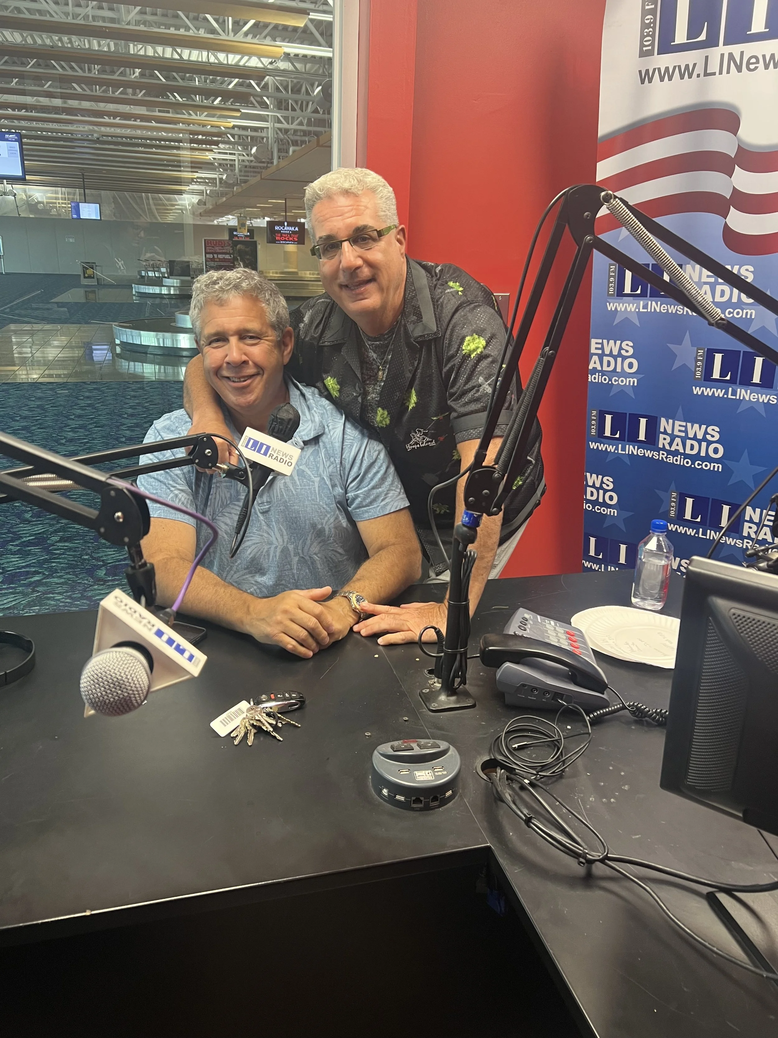 Smart Guys Reveal Schwartz has a 150 IQ! - 6/30/23