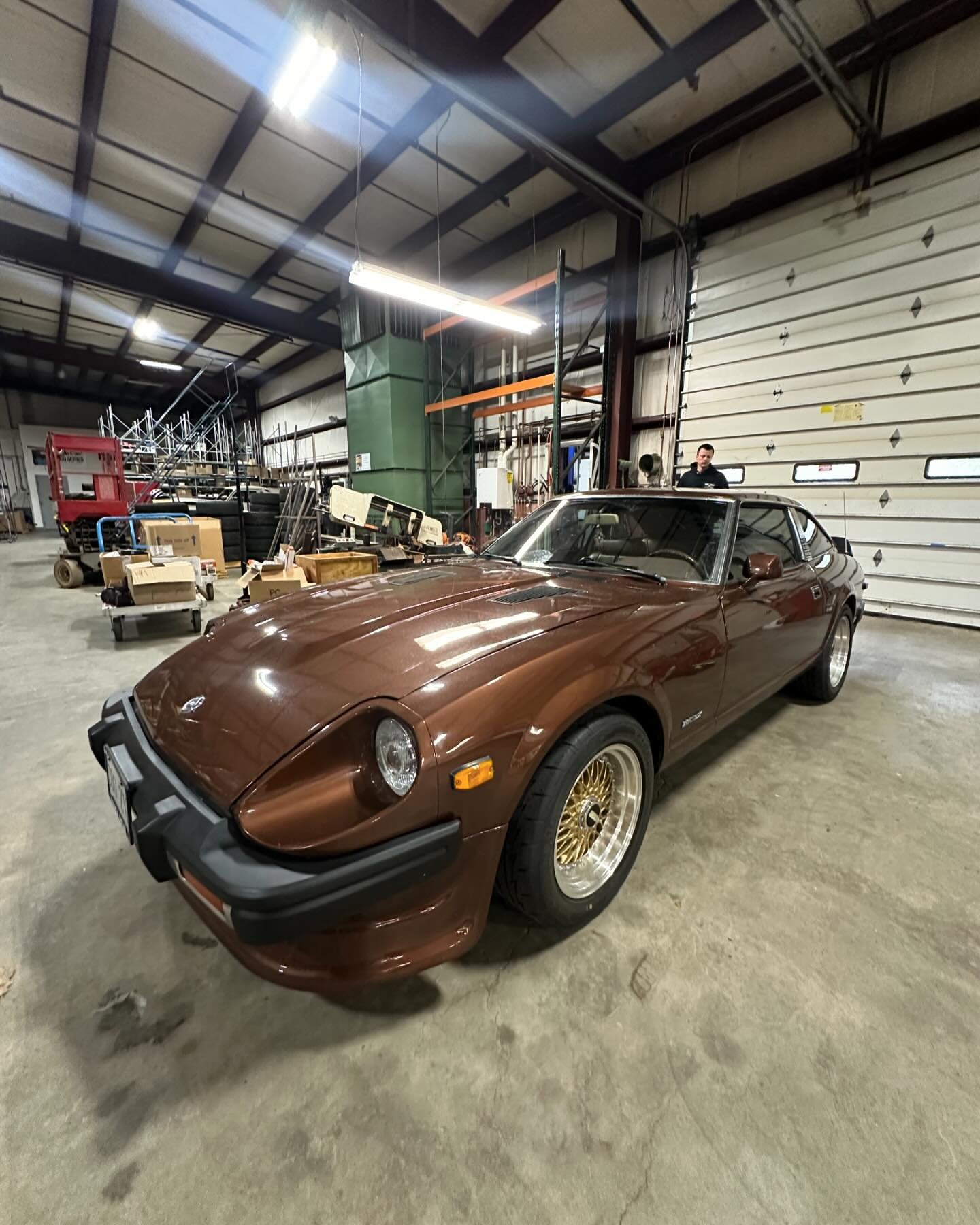 Down at @lowriderdepot today cleaning up some dings for @nickcosentinophoto and @mikedowning_280zx. Huge thanks for the indoor bay to work. Always a pleasure to see the boys.