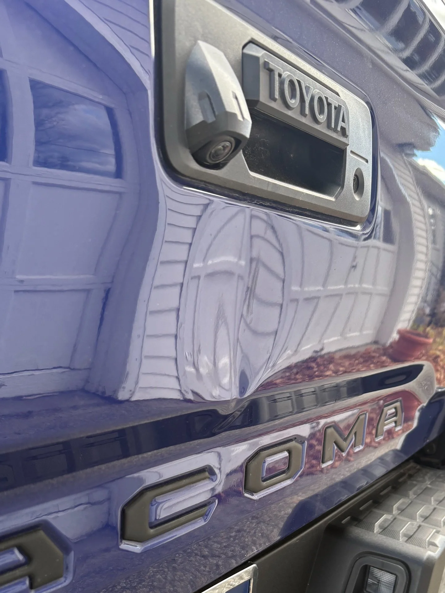 Today on Dents that Kicked My Butt is this 2023 Tacoma tailgate. Ended up having to remove the tailgate and strap it to an 8x4 welding table to get enough leverage to move the aluminum. Grateful for the customer who had a heated workshop for me to wo