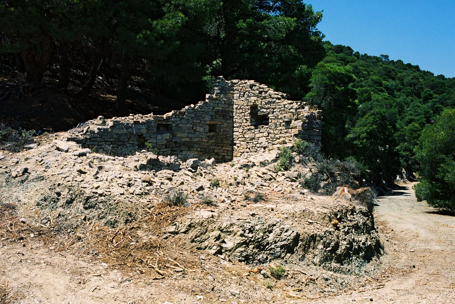 Poros