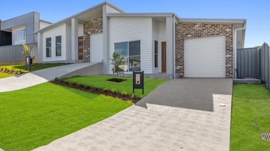 Rosedale Project 🏡 Dual Occupancy, 1 into 2 lot.

If you&rsquo;re looking at a block and wondering what&rsquo;s possible, that&rsquo;s where we come in. 

We assist with early feasibility, site constraints, and planning controls to help determine th