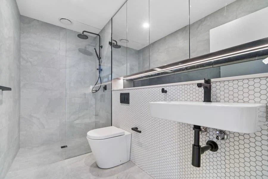 flinders bathroom.jpg