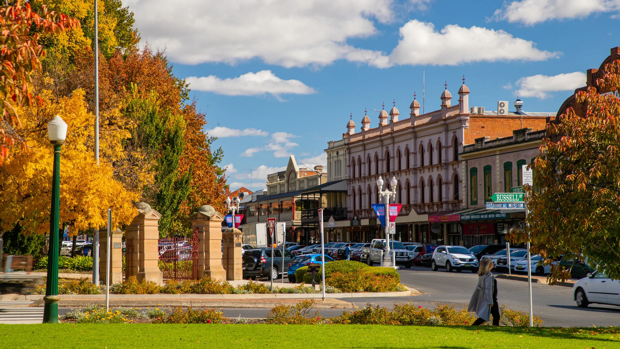 521523-bathurst-city.webp