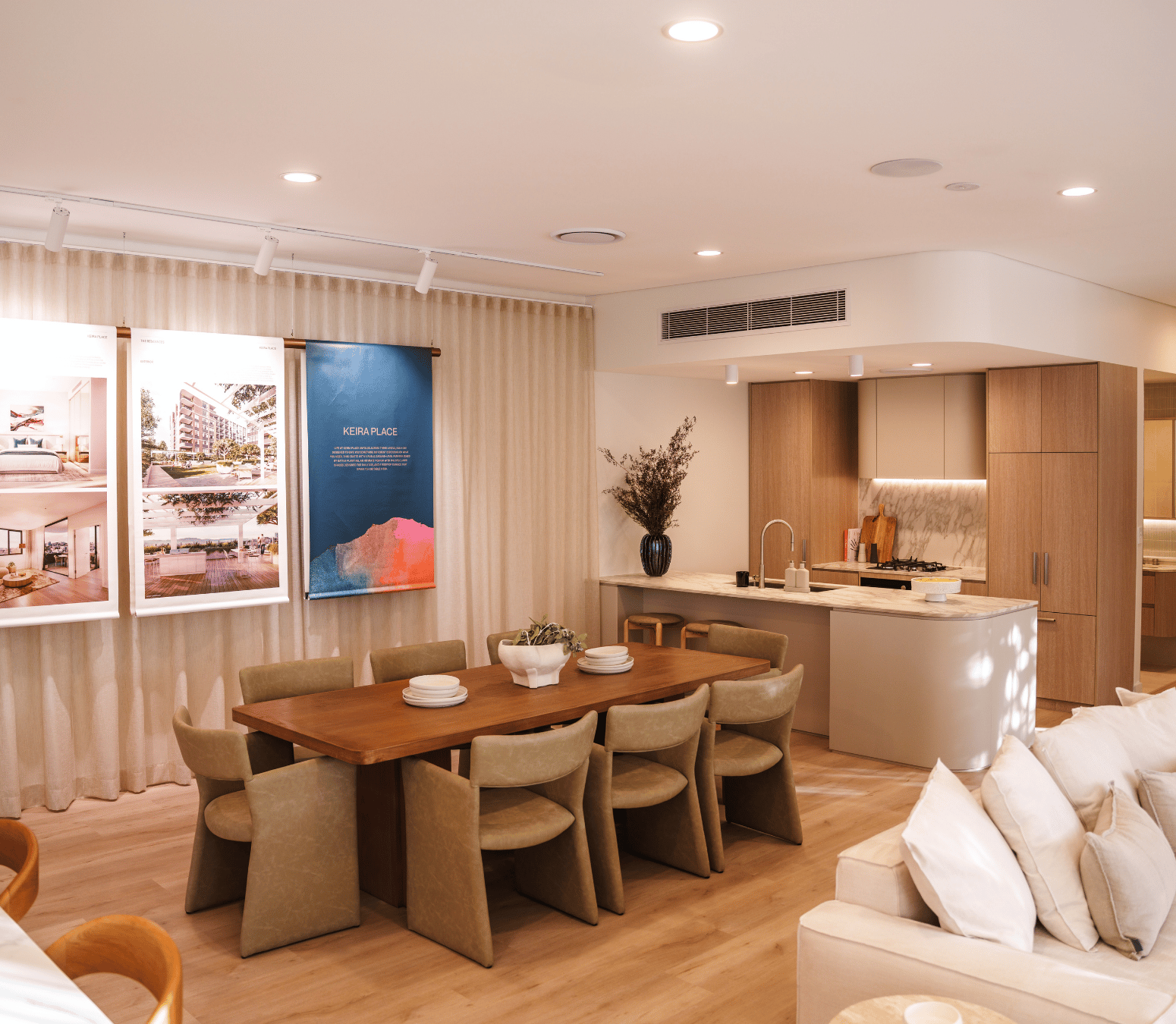  Dining room in display suite 