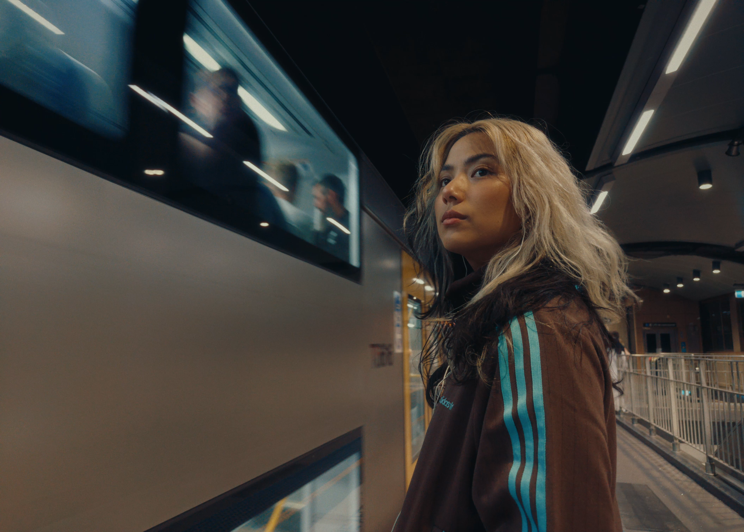 Suckerrr_MASTER CONFORM_H264_UHD.00_02_32_15.Still013.png