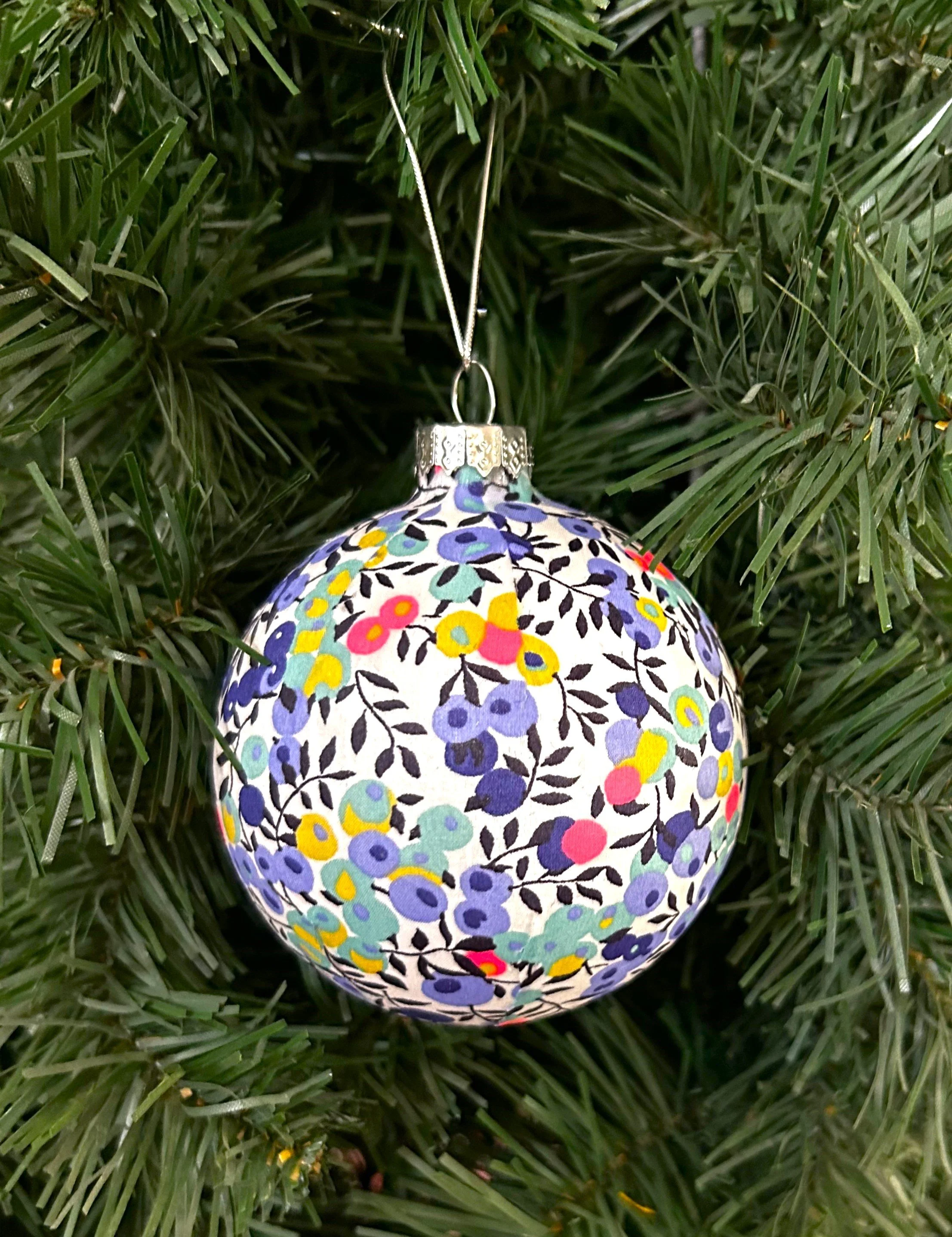 LIBERTY CHRISTMAS BAUBLE 'WILTSHIRE' NEON PINK