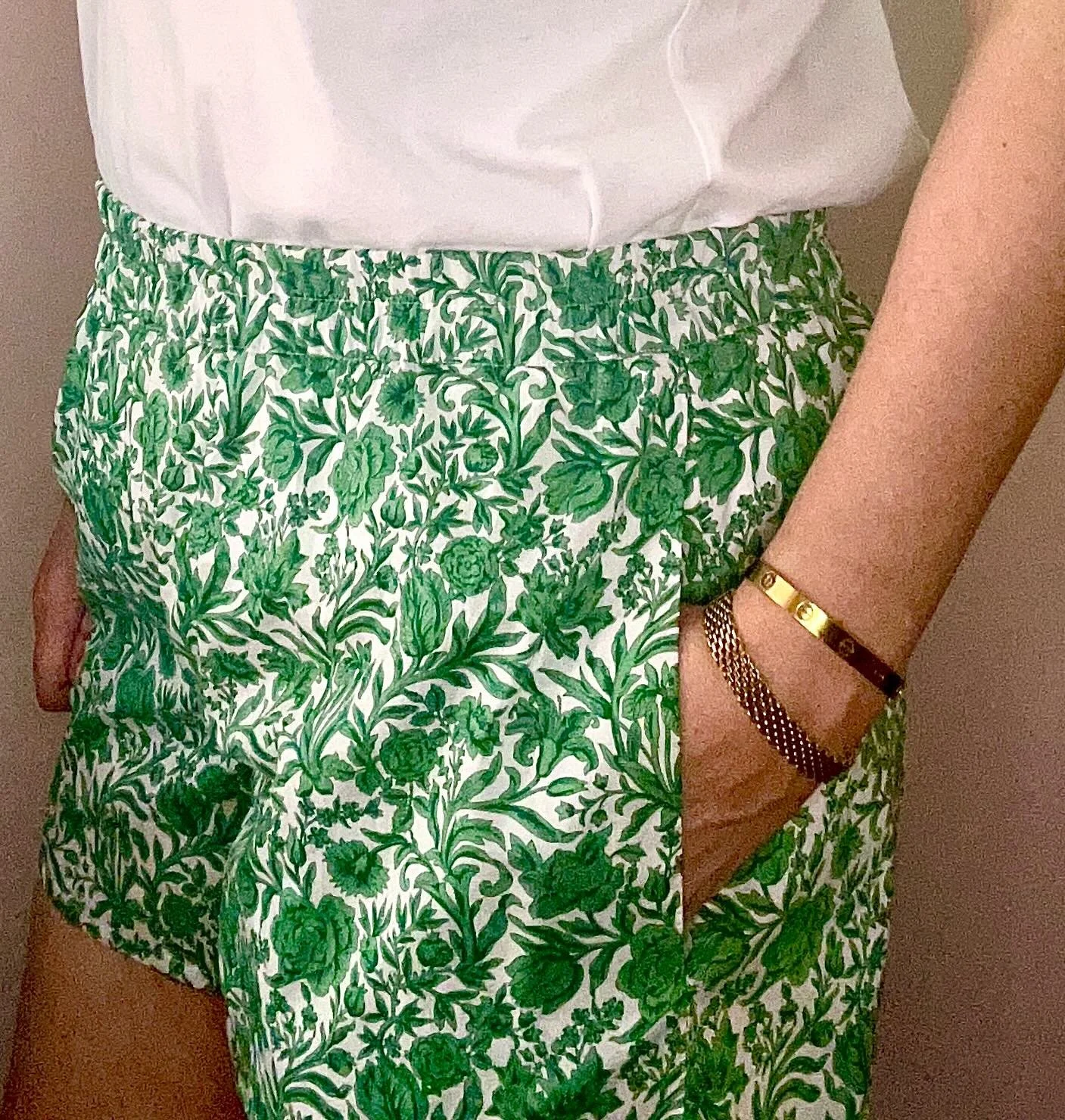Four things about new IDLEWILDE pj shorts 

1. They have pockets!
2. They are super comfy - Liberty cotton is the finest and just gets better as you wear them
3. I&rsquo;m not a model 
4. Shorts are hard easy to make and hard to photograph - online t