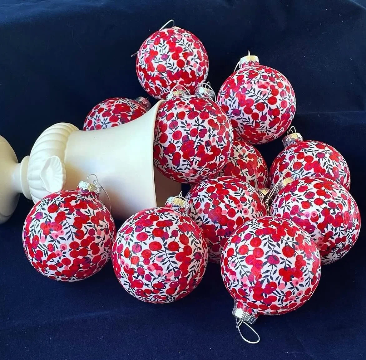 Revisiting some of the many Liberty Christmas baubles I have made over the years, and they&rsquo;re still available! I&rsquo;ll often add a new print or two each year so keep an eye out to add to your collection. 🎄#christmasbaubles #libertylondon #l