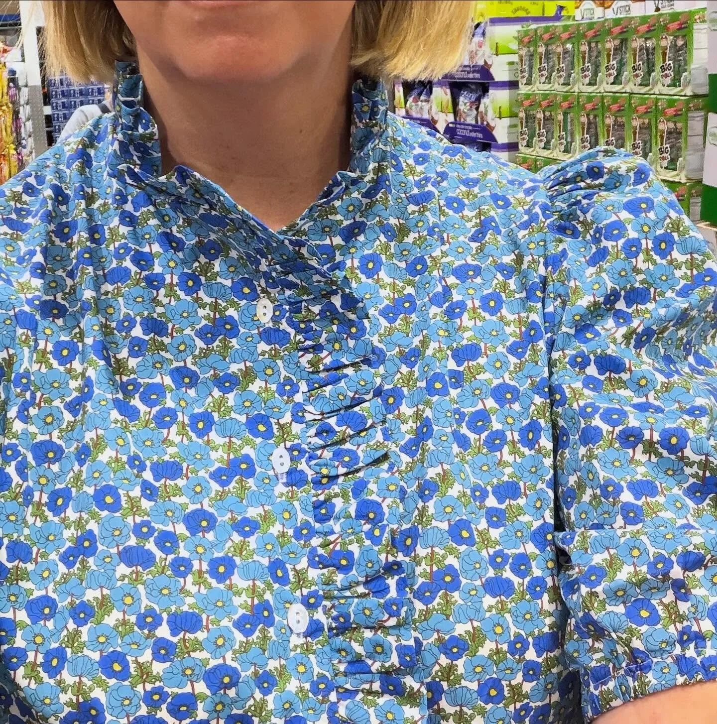 In today&rsquo;s episode of &lsquo;What I wore to Costco and certainly no one else was wearing similar&rsquo;, a Liberty &lsquo;Charmian&rsquo; high collar ruffle blouse. 💙