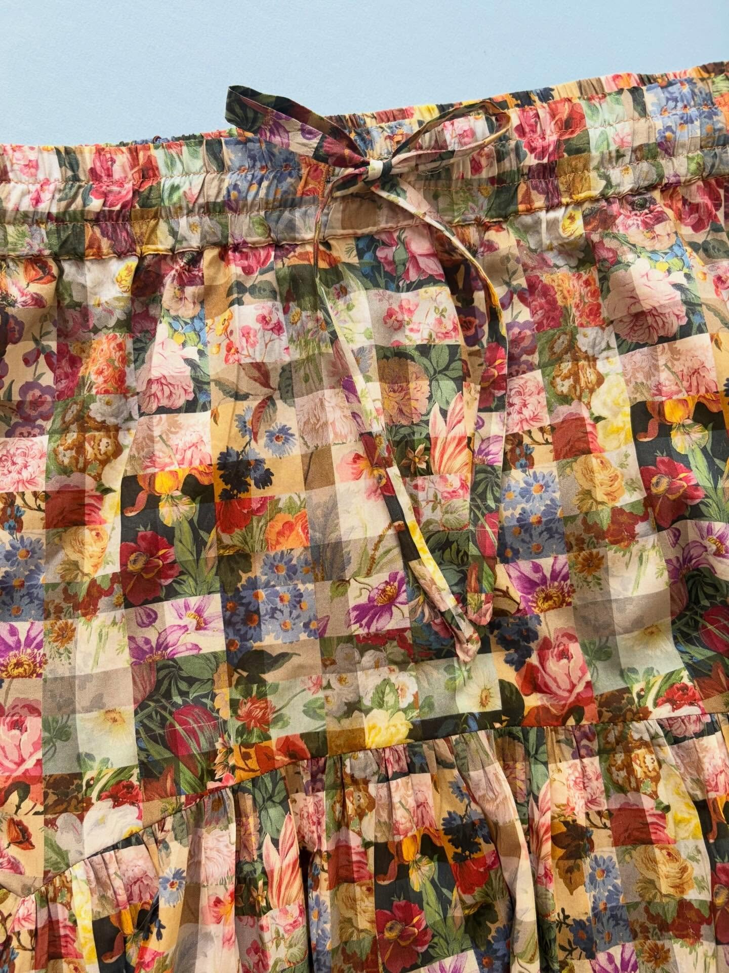 Did I already have a wardrobe full of Liberty dresses, blouses and skirts? YES 
Did I need to make a last minute skirt for today&rsquo;s Liberty Showcase? Also YES
I had a blouse made from &lsquo;Archive Gingham&rsquo; and always felt it needed a mat