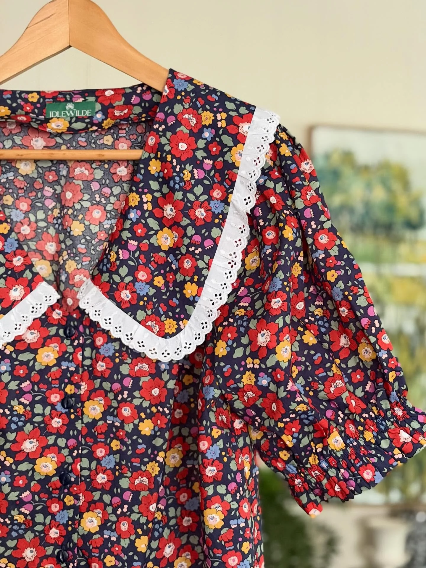 Another big collar Liberty blouse I finished recently for a customer. She loved an image she had seen of &lsquo;Betsy&rsquo; in navy/red colourway with the addition of cotton lace around the collar. And here it is! 
Happy to discuss custom-makes in 2