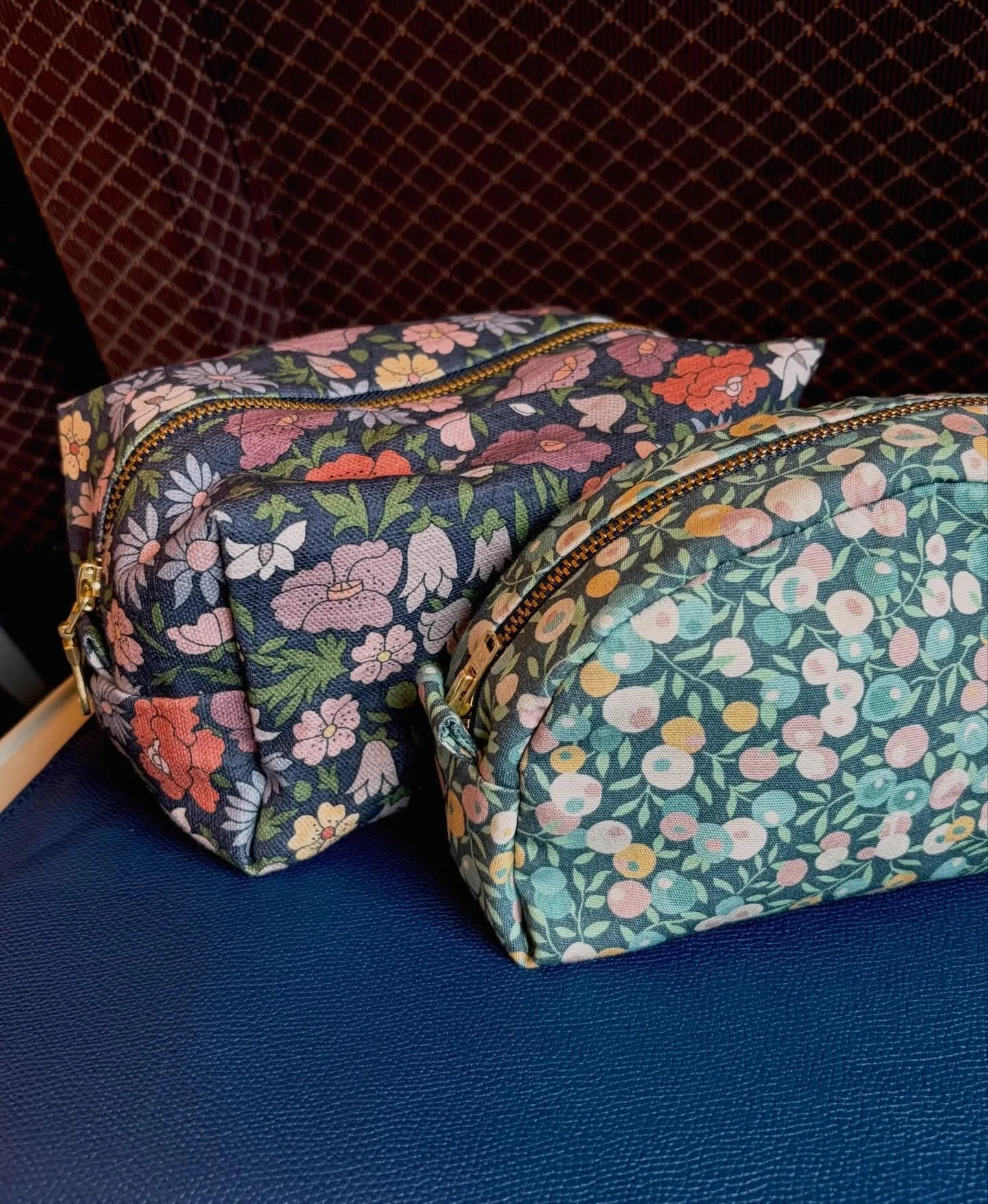 Road testing my newly made Liberty makeup bags on our trip to Japan. Very practical on the Shinkansen to Kyoto today - one is holding makeup and the others has charging cords,adaptors,pencils,mints. Online soon.
#libertyfabrics
