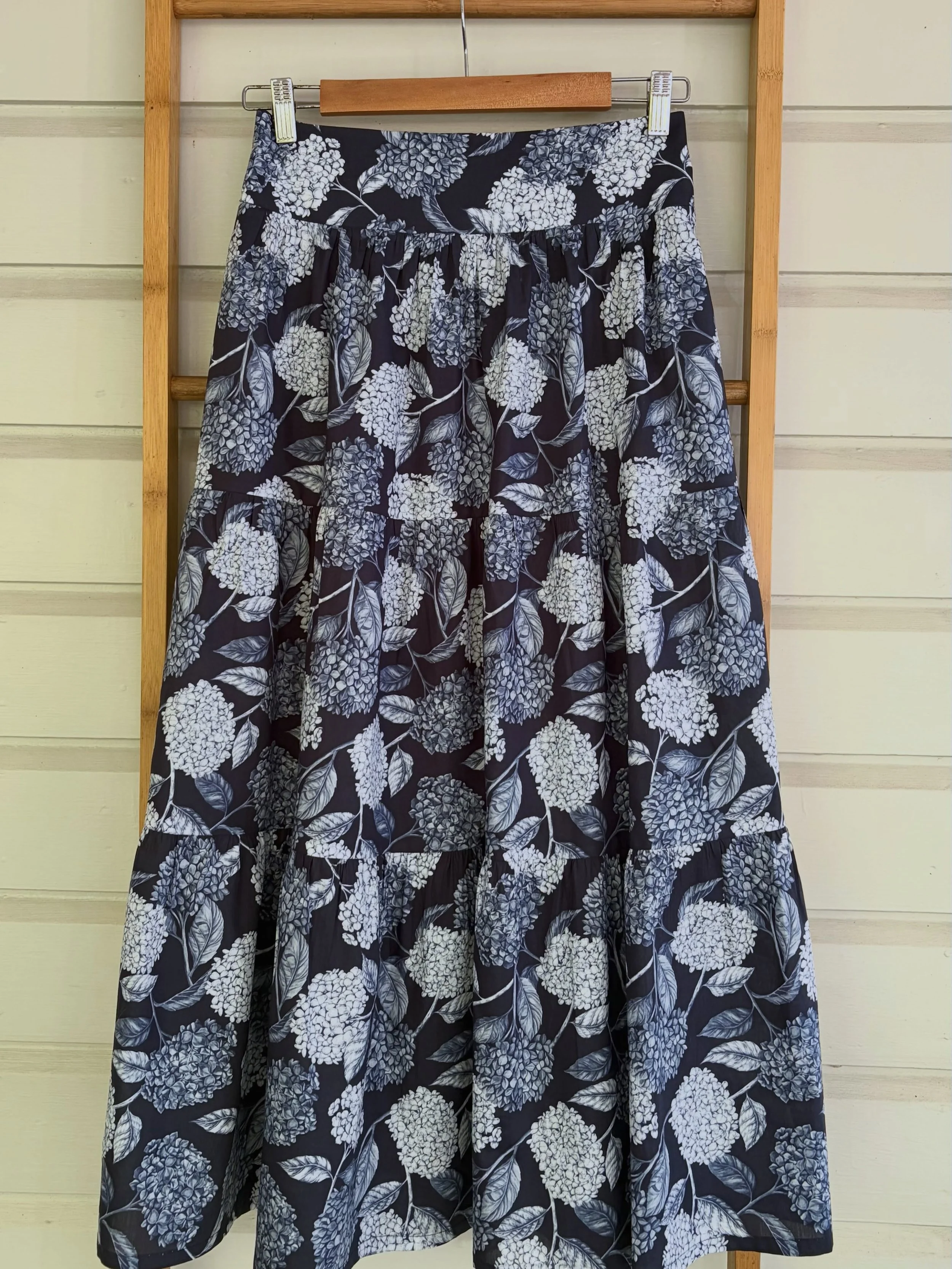 Well that turned out nicely! Liberty &lsquo;Azores&rsquo; in shades of navy and blue 💙 
I have just enough for a second skirt so send a message. First in, best dressed