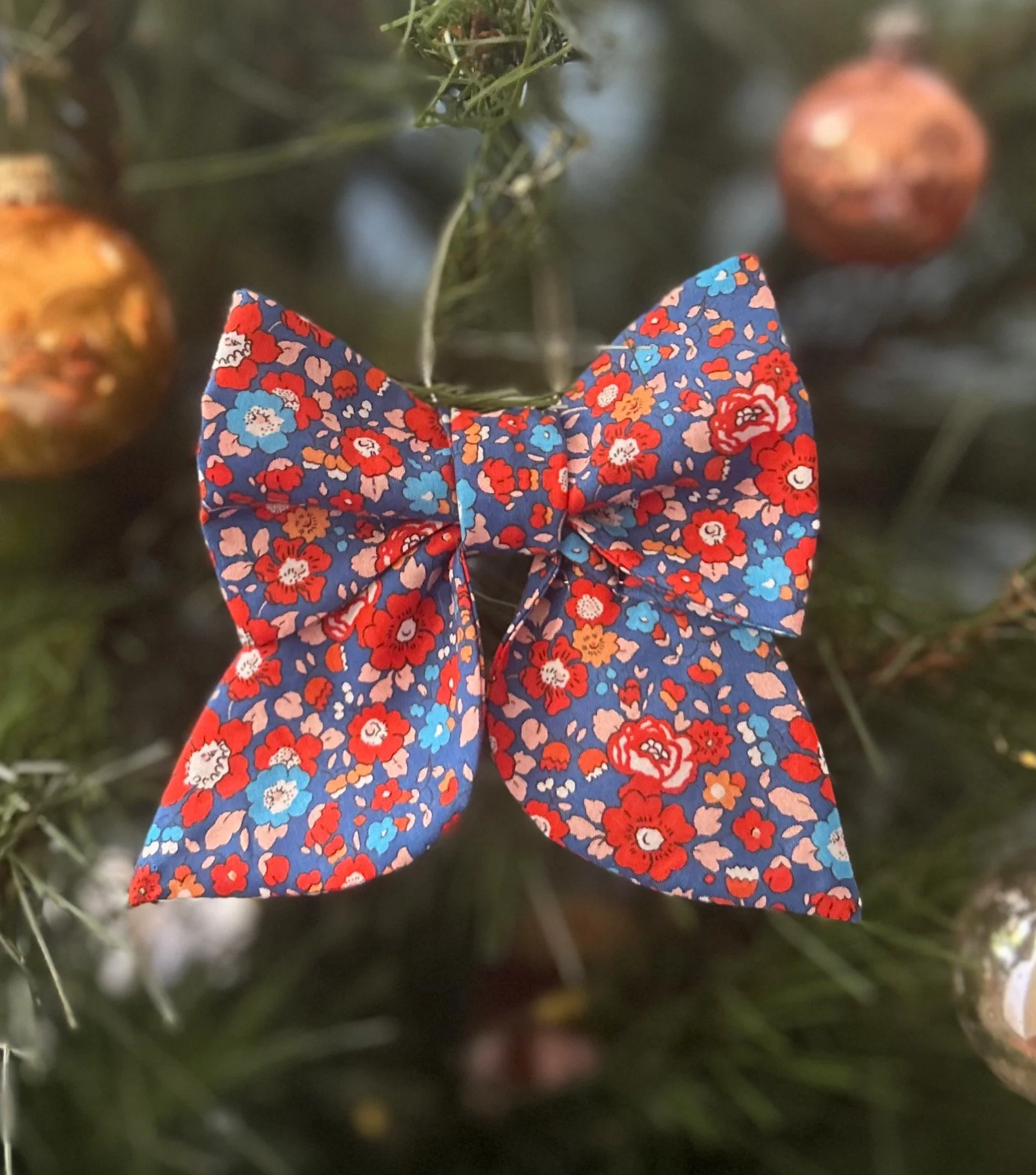 Liberty of London Christmas bow 'Betsy Ann' red