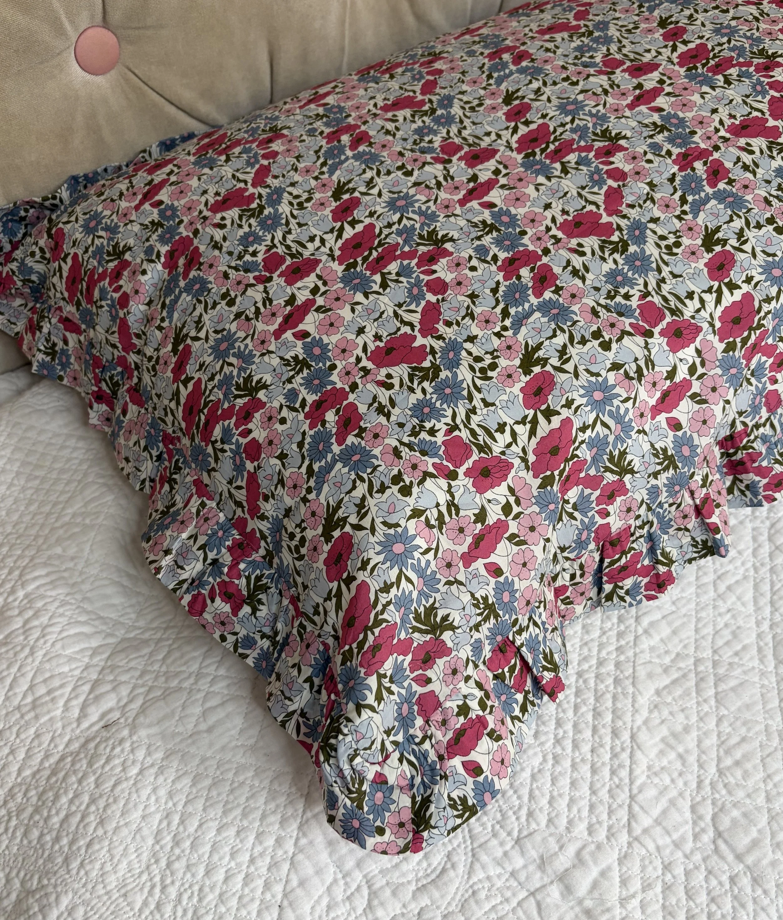 Ruffle edged pillowcase Liberty 'Poppy & Daisy' pink
