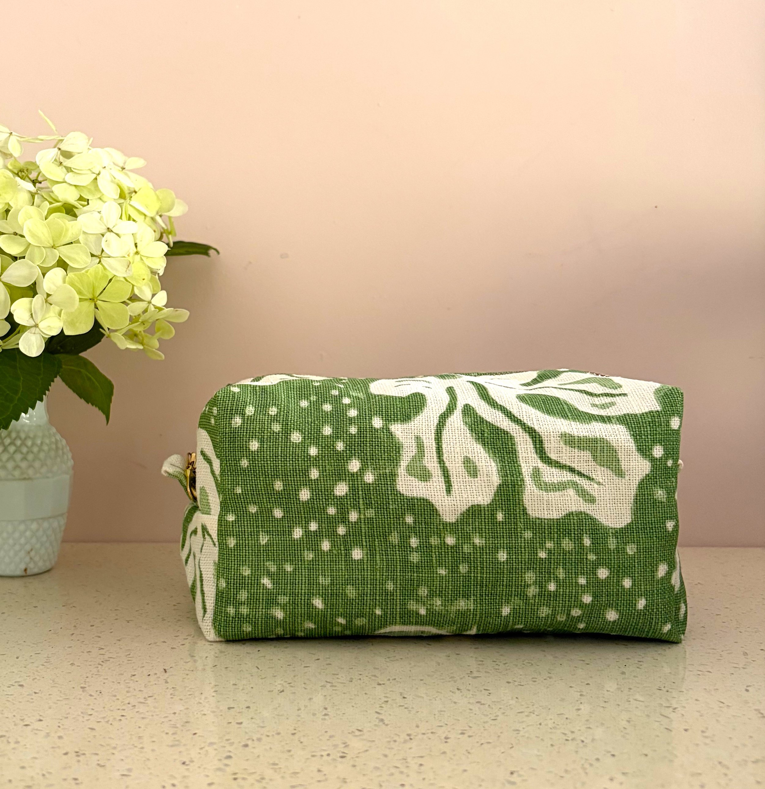 Rectangle makeup bag - Anna Spiro 'Elsternwick Fig' green