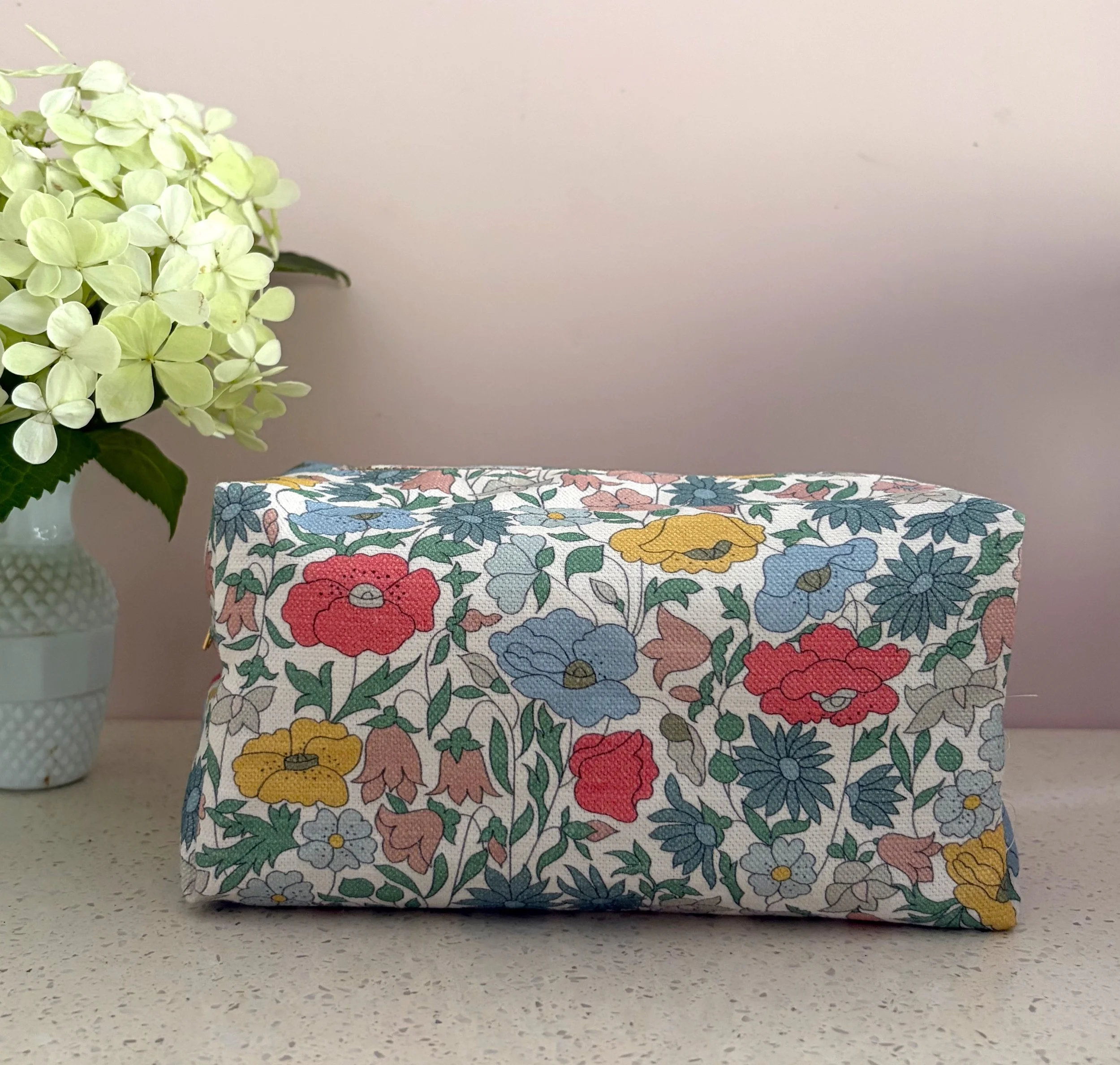 Rectangle makeup bag - Liberty 'Poppy Meadowfield' cream