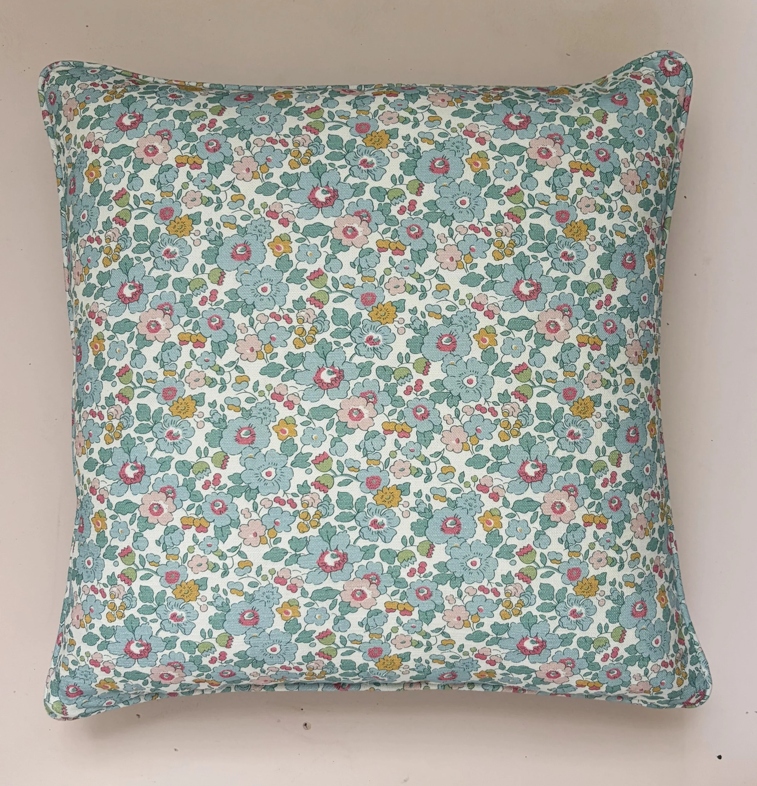 Cushion Liberty Interiors 'Betsy Flora'