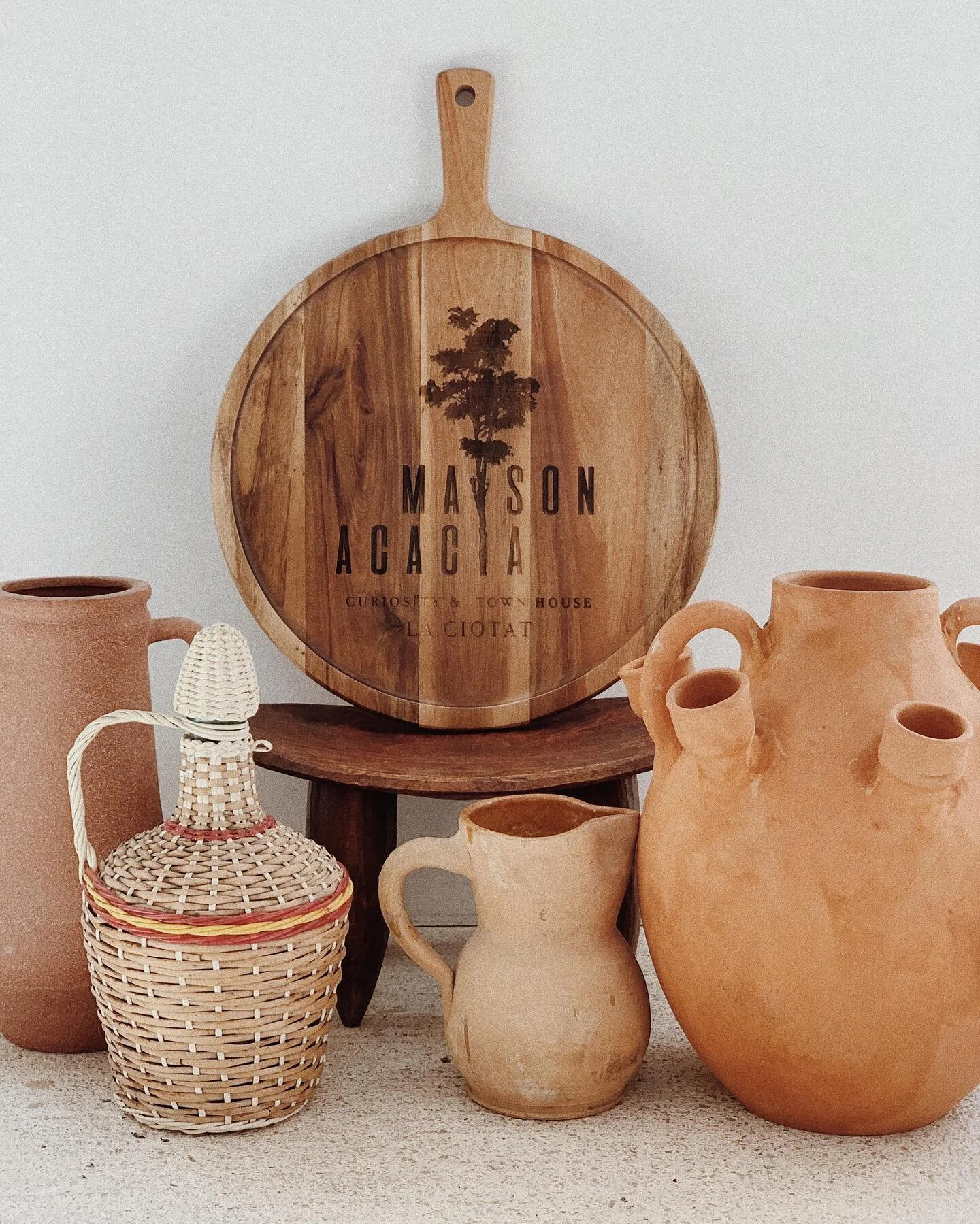 &Ccedil;a avance doucement par ici 🗝
.
Apr&egrave;s quelques jours &agrave; Paris pour voir les amis et la famille nous revoil&agrave; chez nous, au milieu des cartons et vaguement install&eacute;s 🙃
.
On a secr&egrave;tement r&ecirc;v&eacute; que 