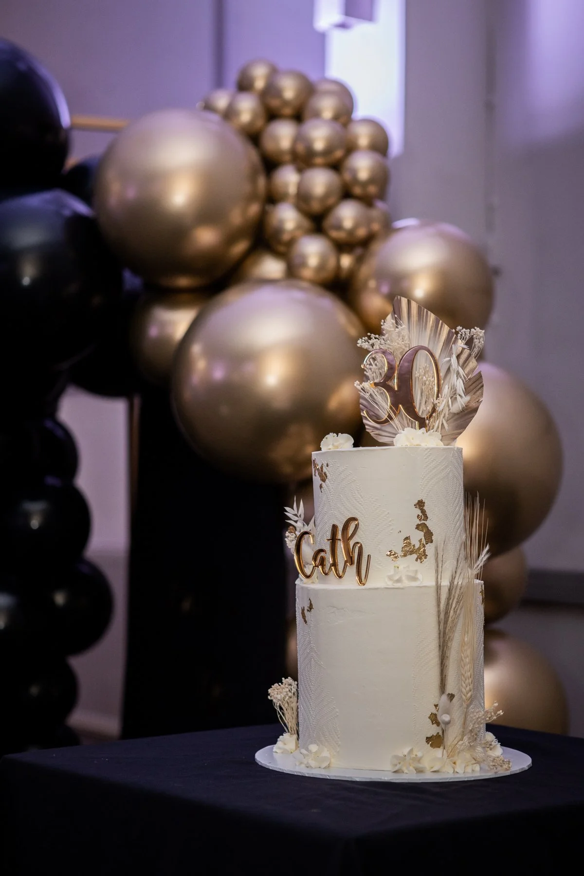 Cardiff Photographer taken photo of 30th Birthday cake at venue 