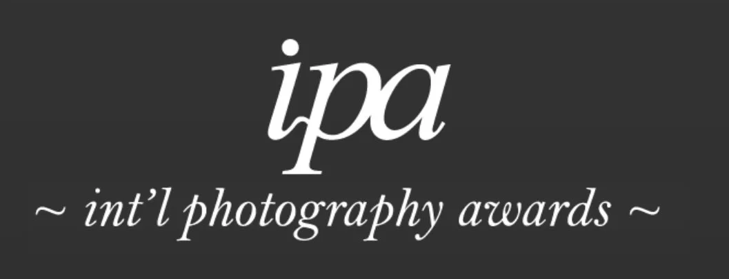 international photography awards badge