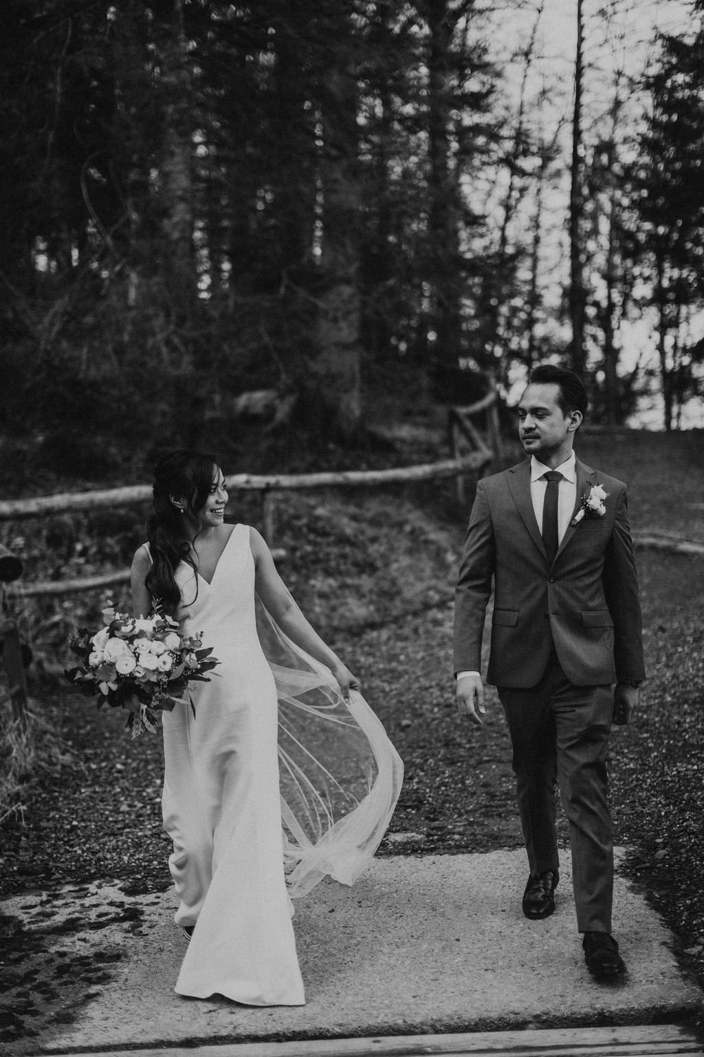 Elopement_V_amp_A_Brienz_Grindelwald_Switzerland_byCéciliaHofer-128.jpg