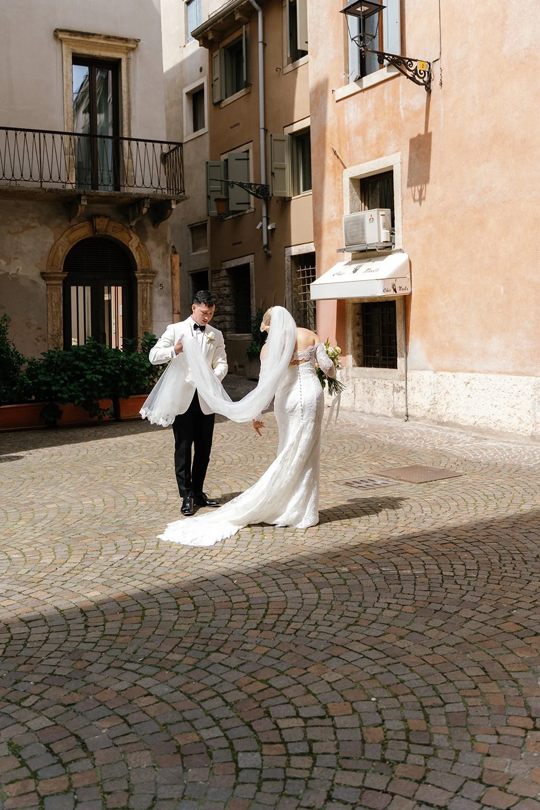 Verona Elopement Package - Elope in Verona Italy