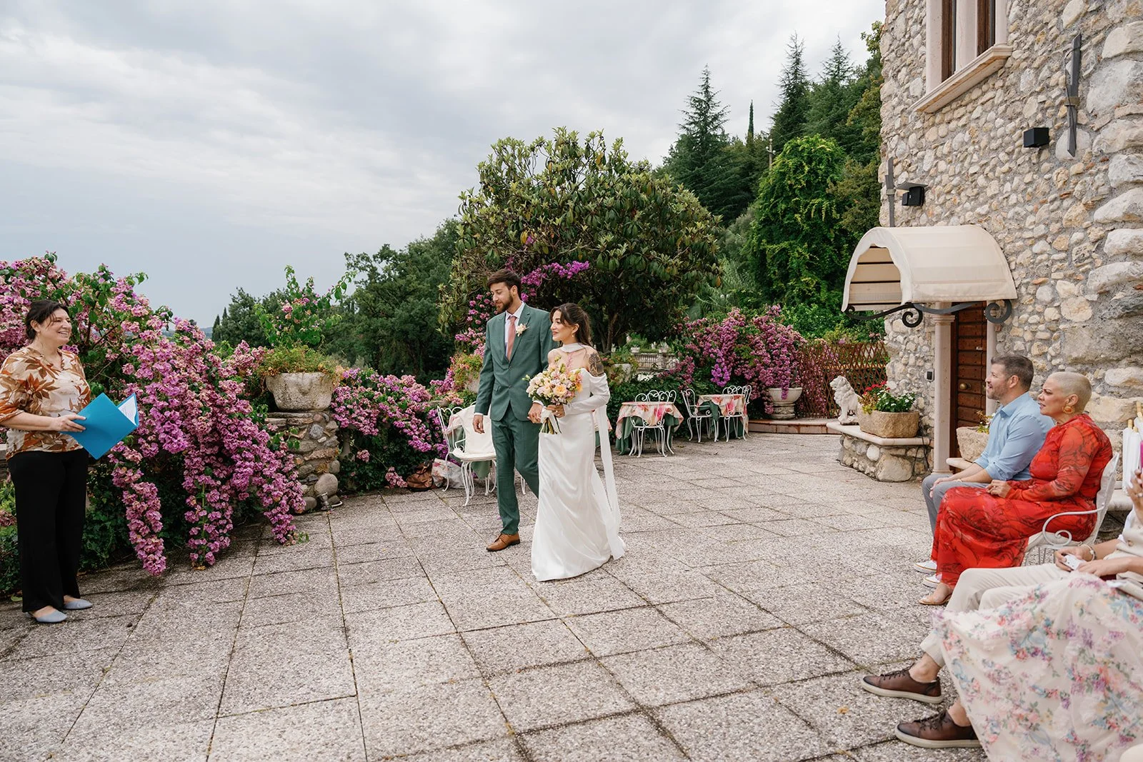 Elope in lake garda