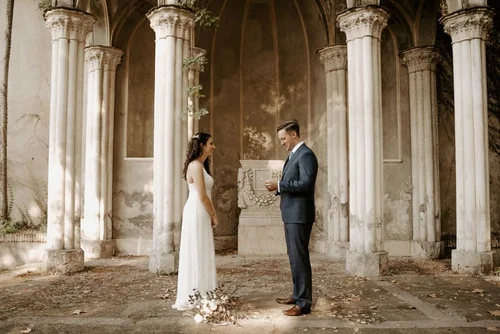 Elope in Rome
