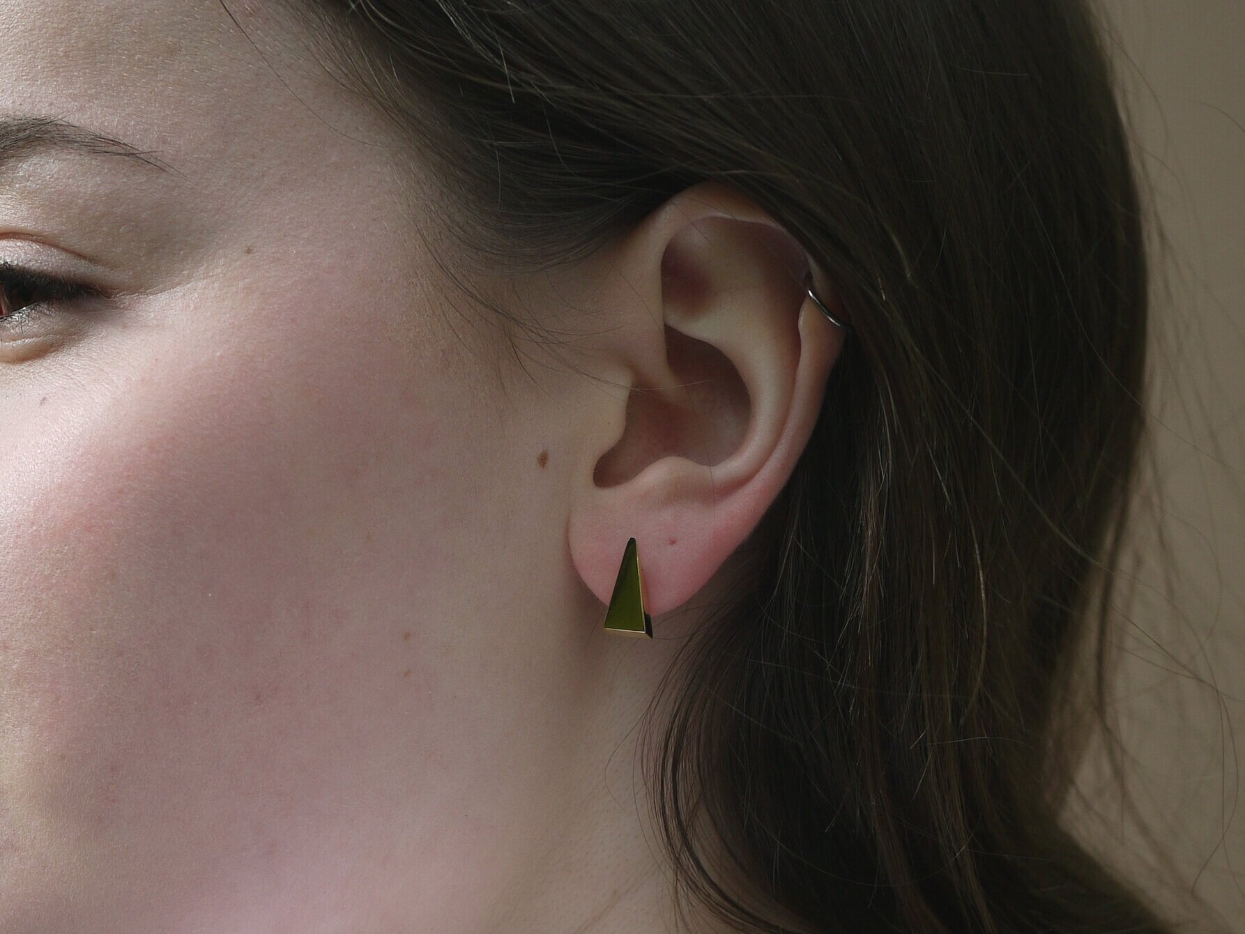 Triangle+Stud+-+Gold.jpg