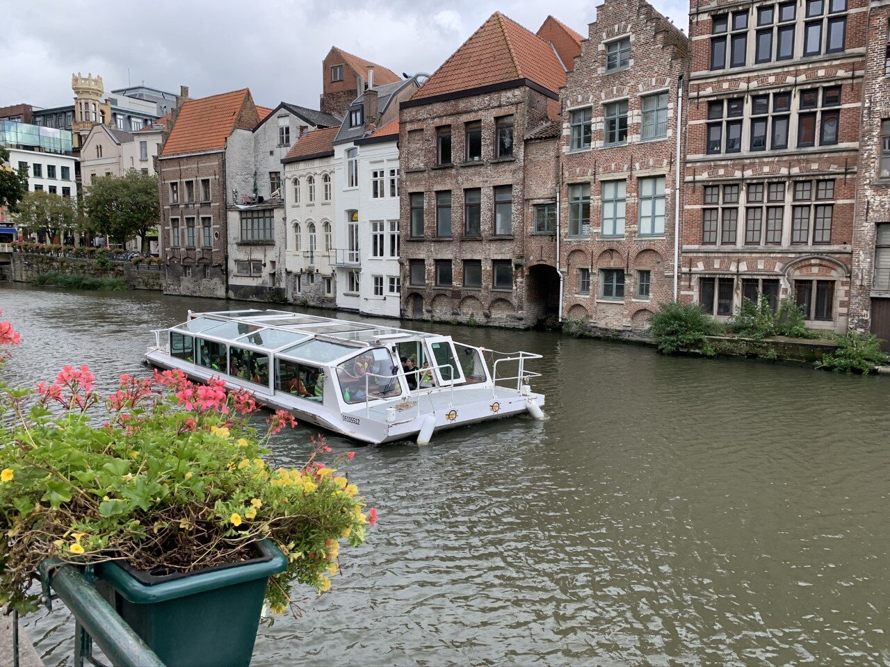 4A, 4B en 4C verkennen Gent per boot!