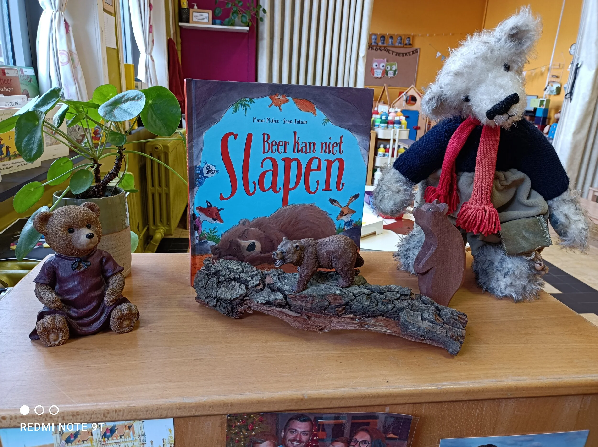 Beer Baloe en beertje Bruin op bezoek in IA en IB