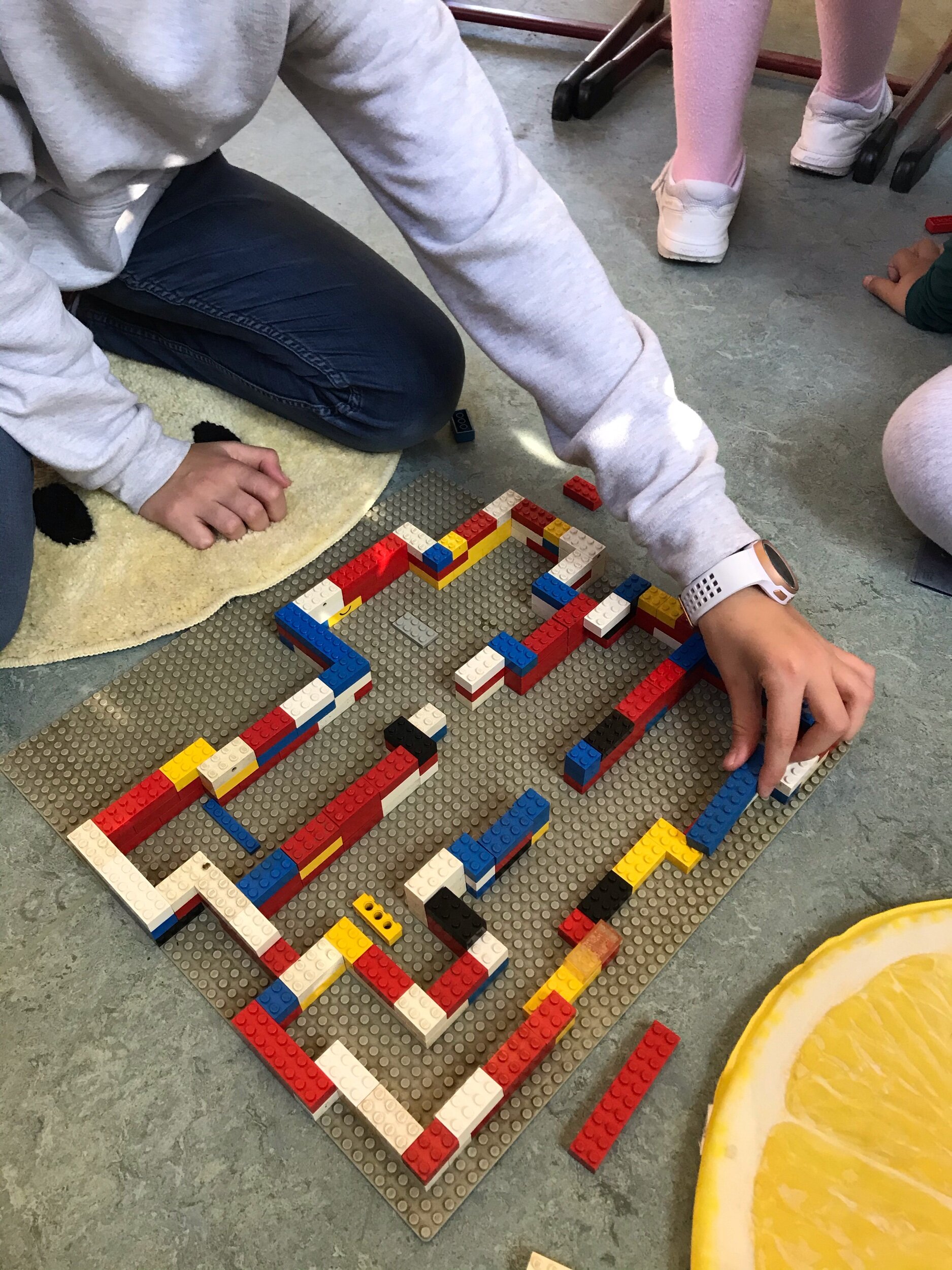 1C en 6C gaan aan de slag met lego