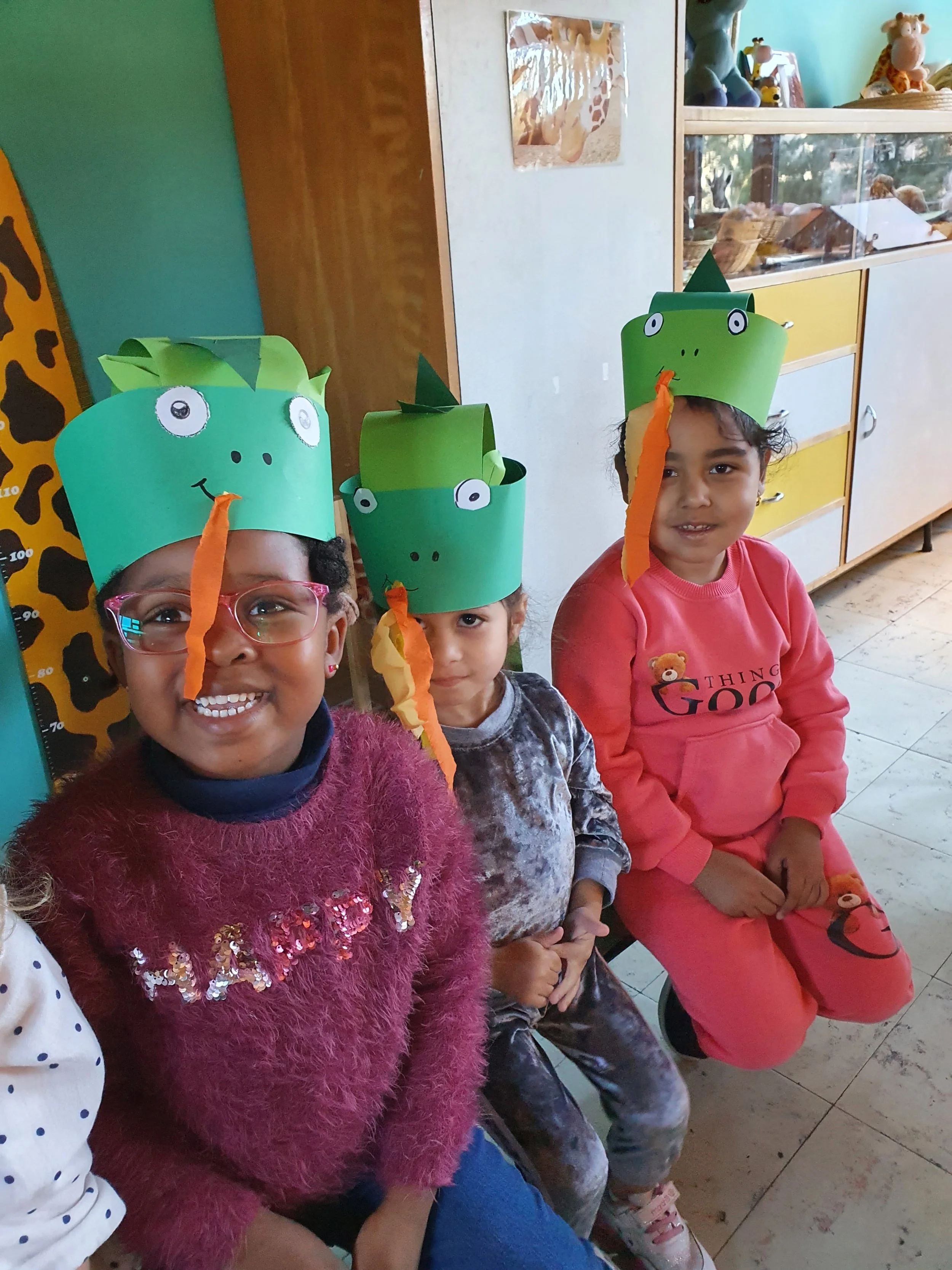 Elfjes,- en drakenfeest in de giraffenklas