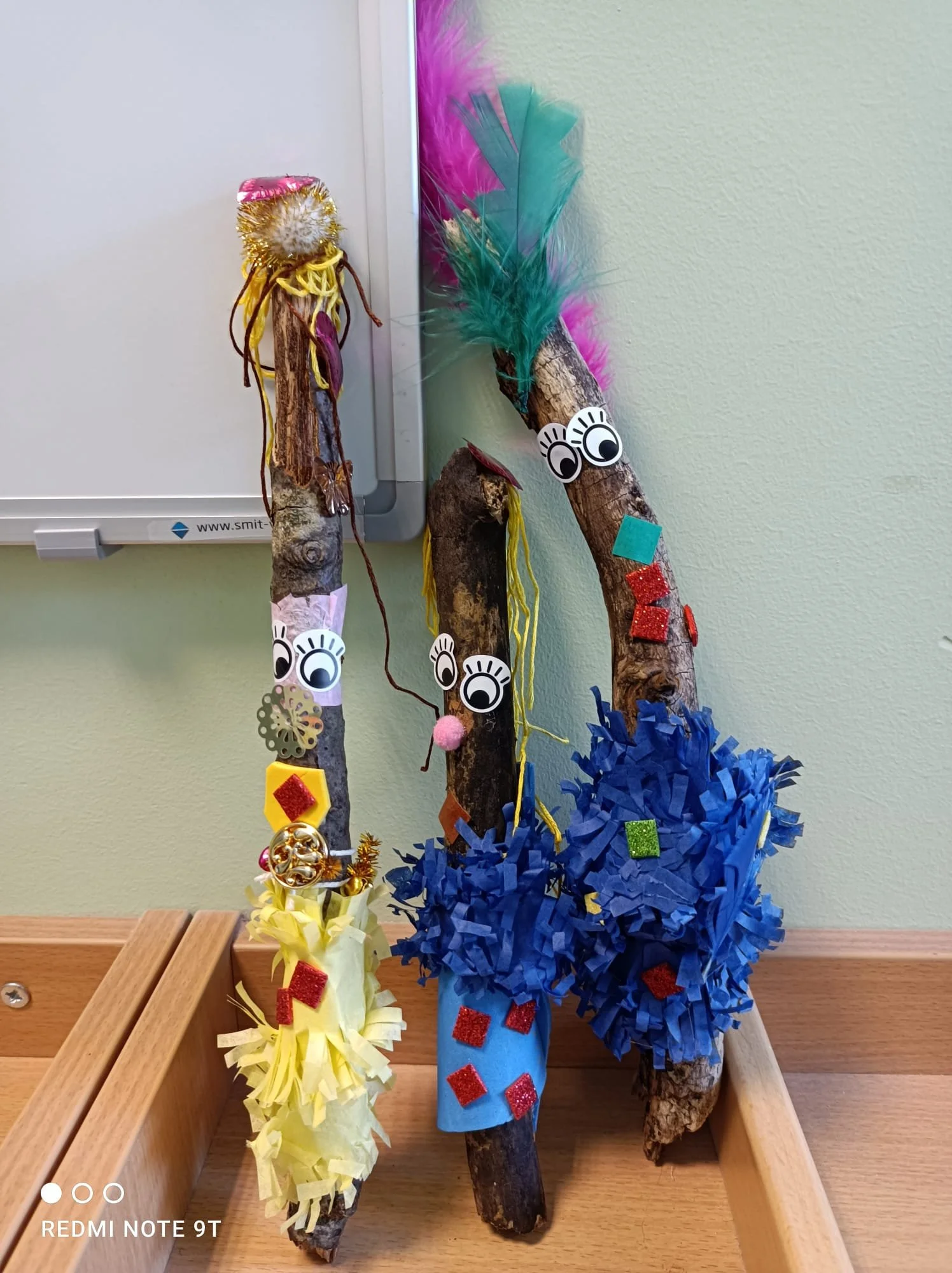 De visjes en uiltjes ontdekken de herfst