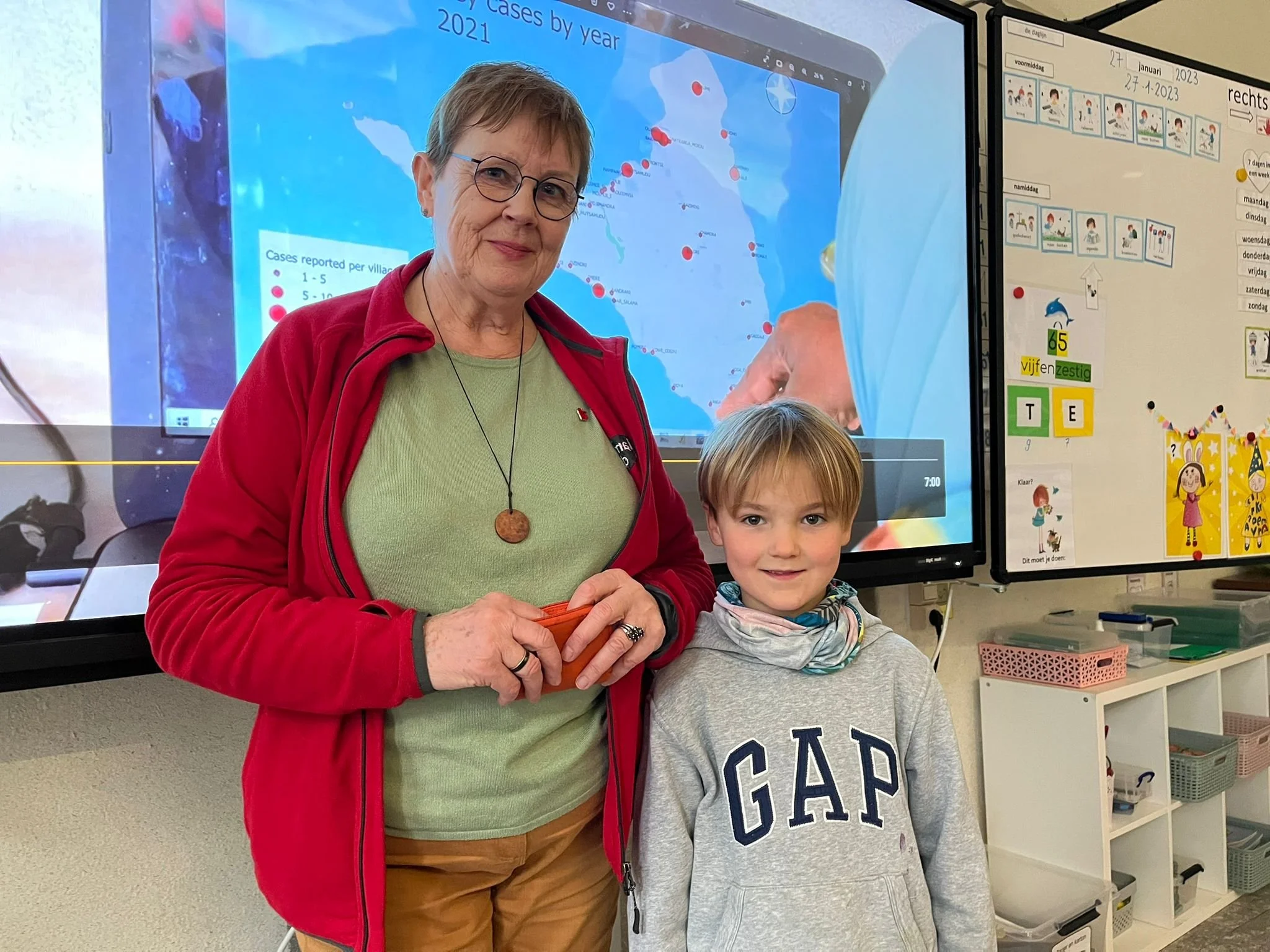 Het tweede leerjaar leert over Pater Damiaan en de Damiaanactie