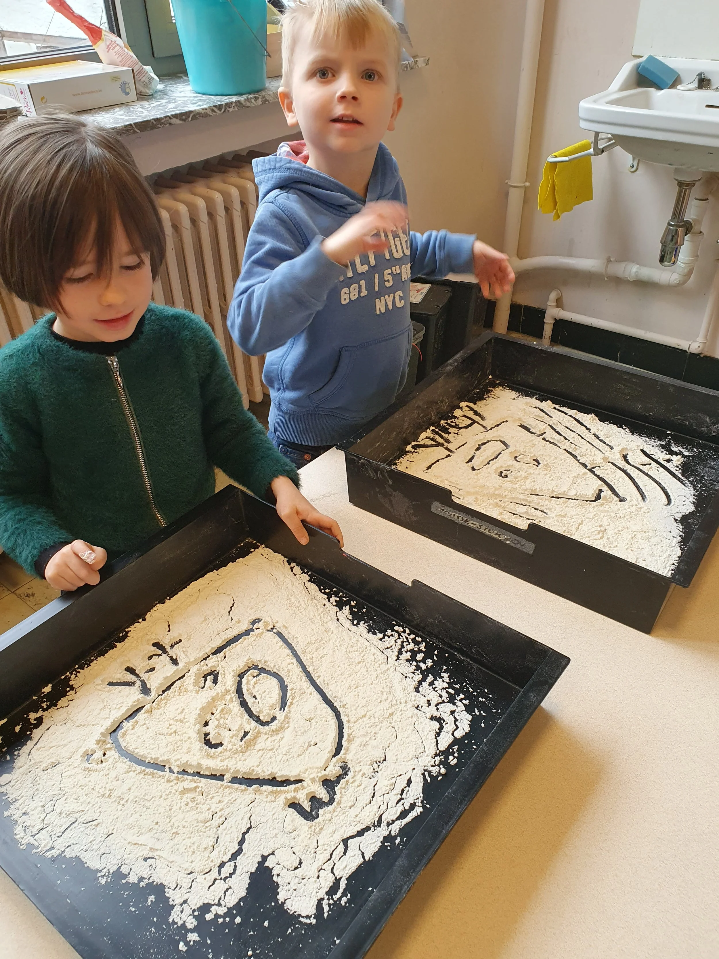 Schrijfdans ‘de kip’ in de giraffenklas