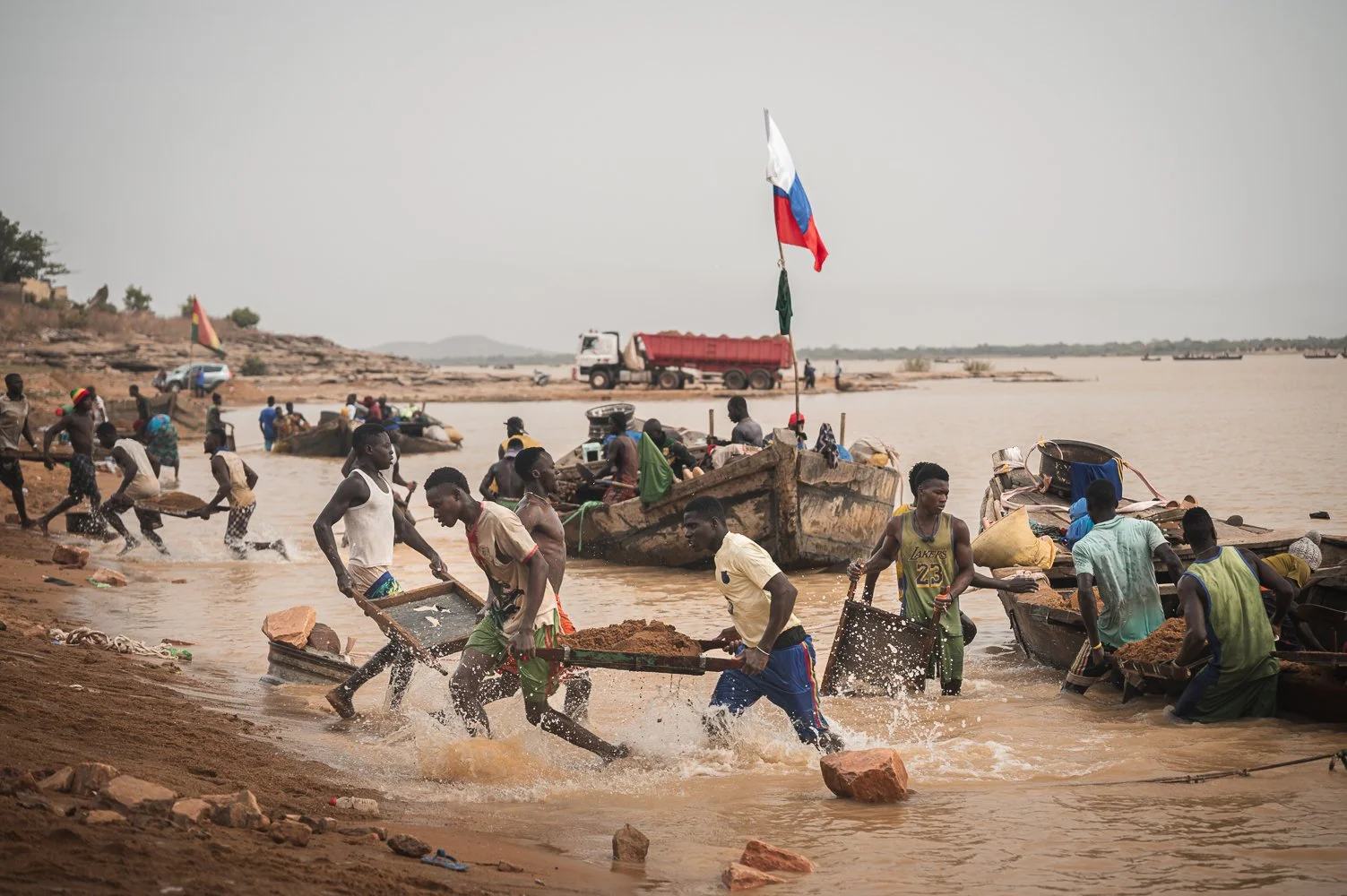 Mali Yngwie Scheerlinck Lupine Travel-44.jpg